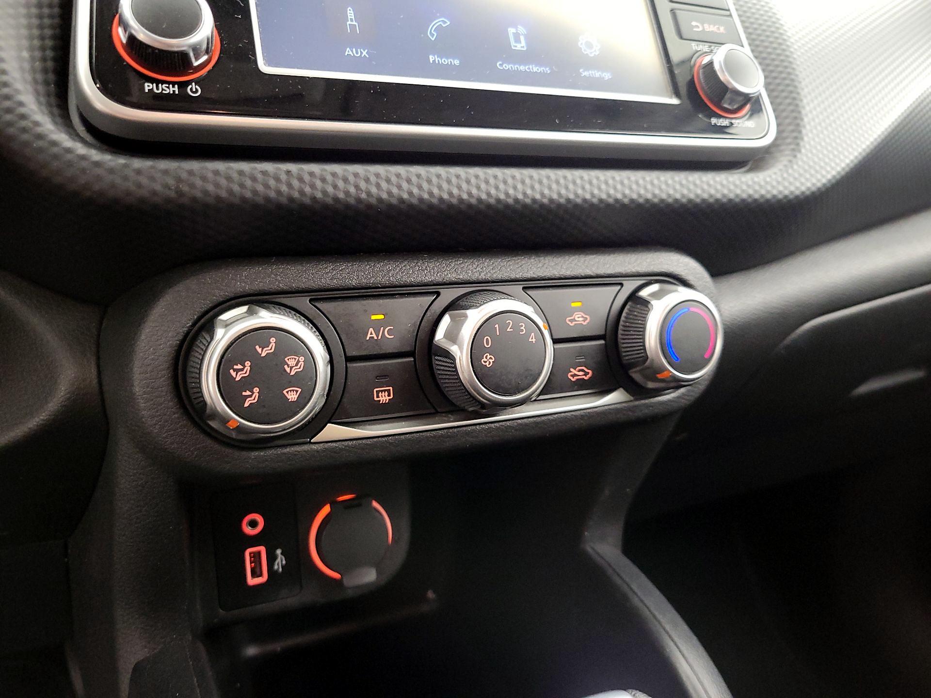 Thumbnail: 2021 Nissan Kicks - 16