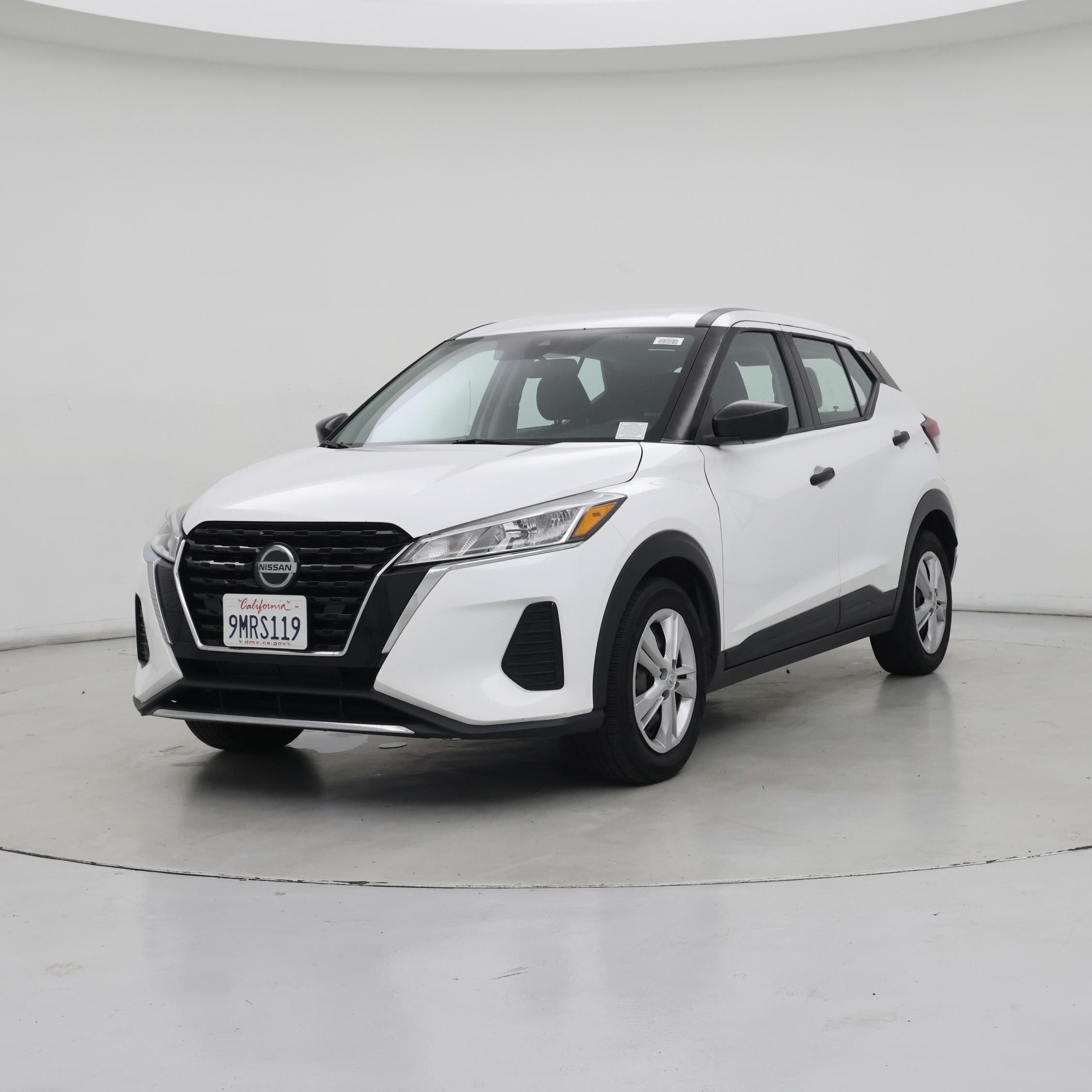 Thumbnail: 2021 Nissan Kicks - 4