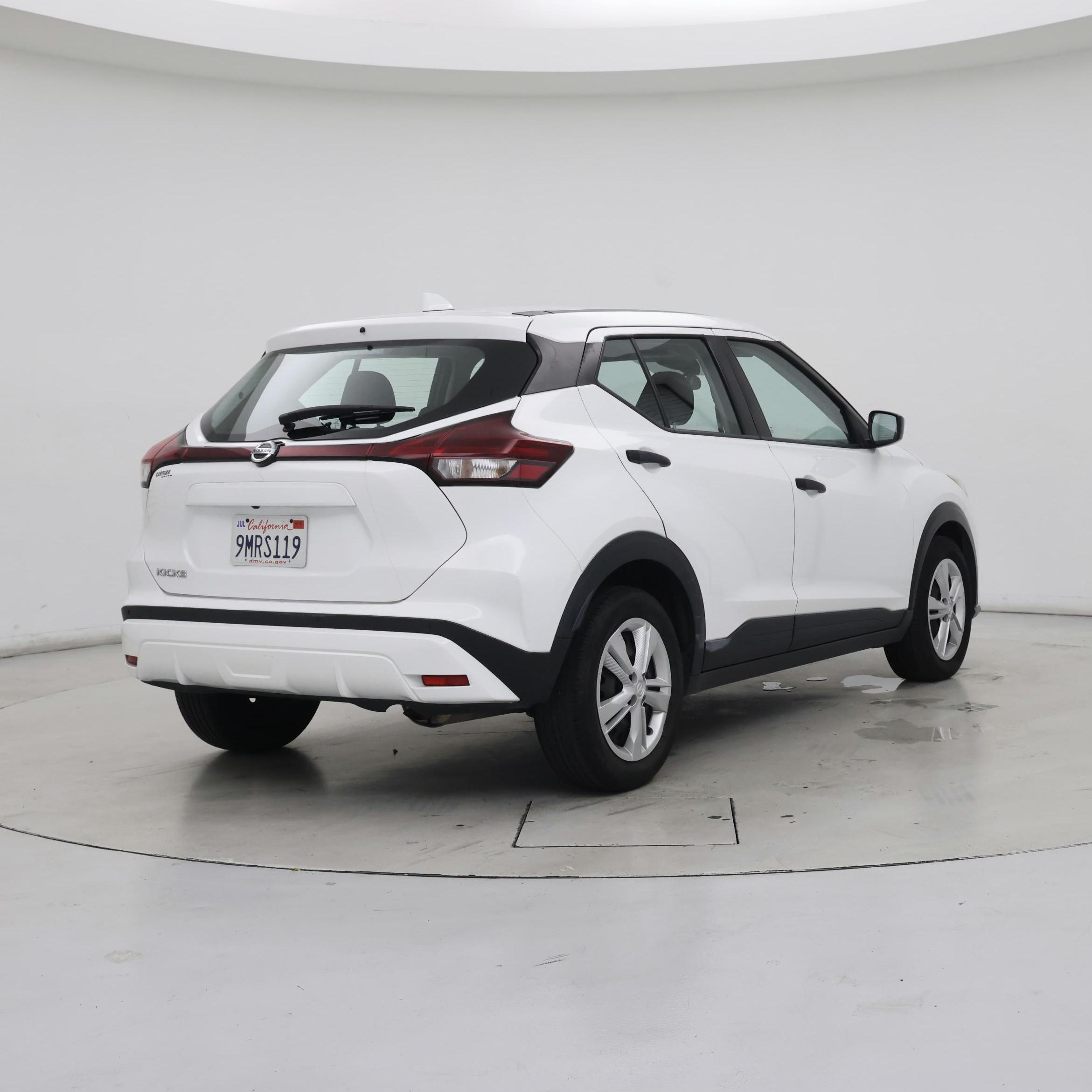 Thumbnail: 2021 Nissan Kicks - 8