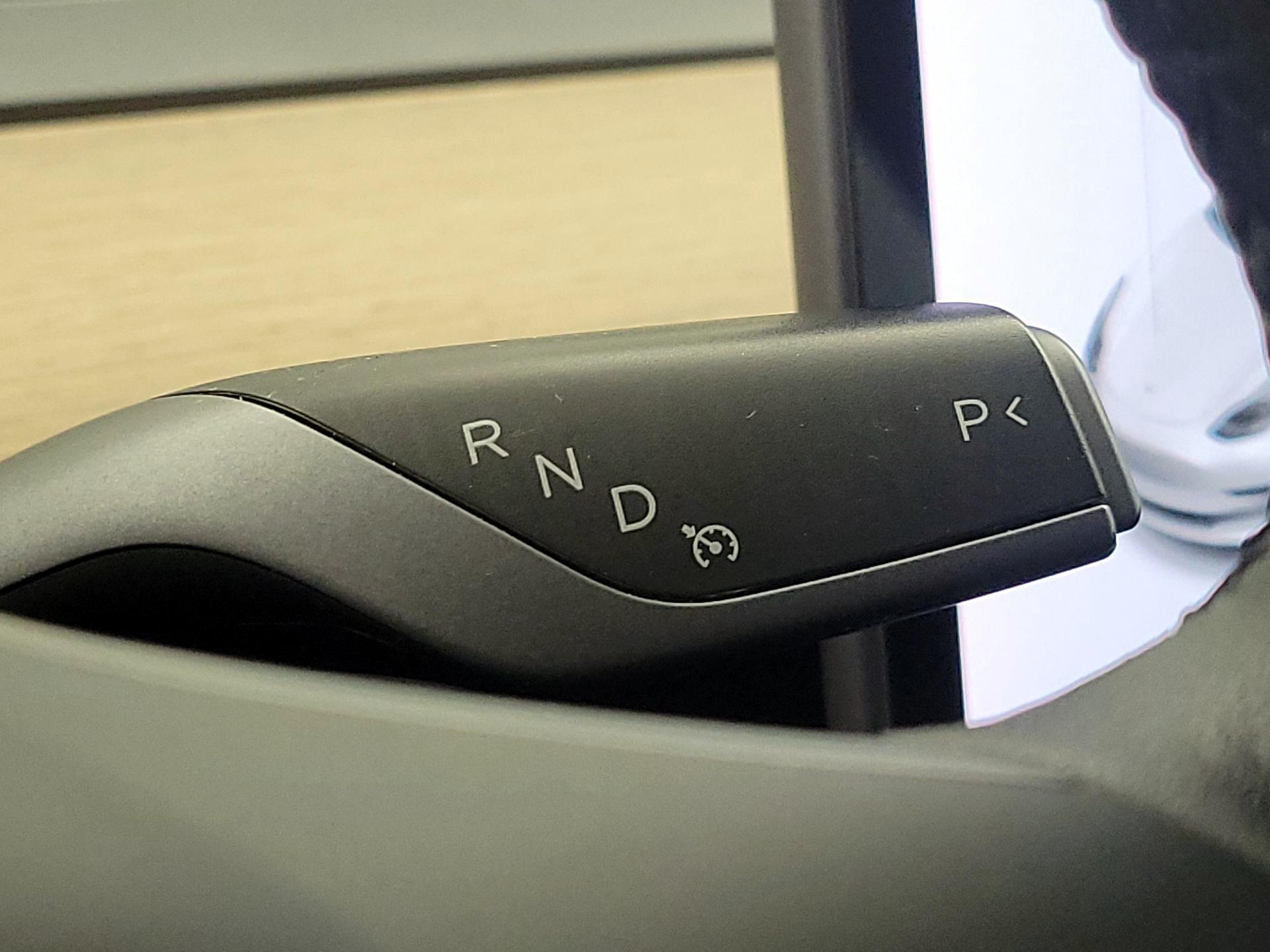 Thumbnail: 2020 Tesla Model 3 - 17