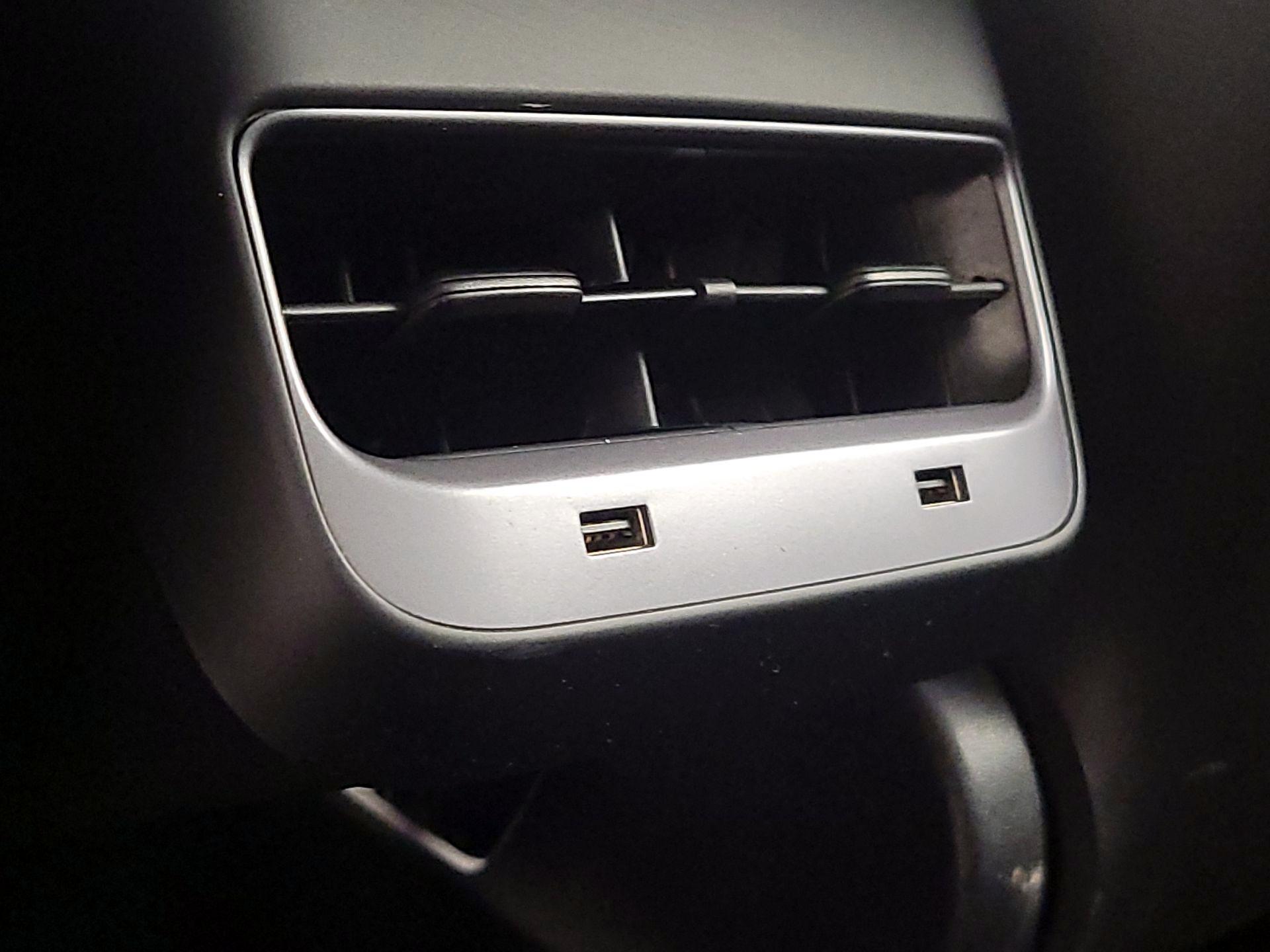 Thumbnail: 2020 Tesla Model 3 - 18