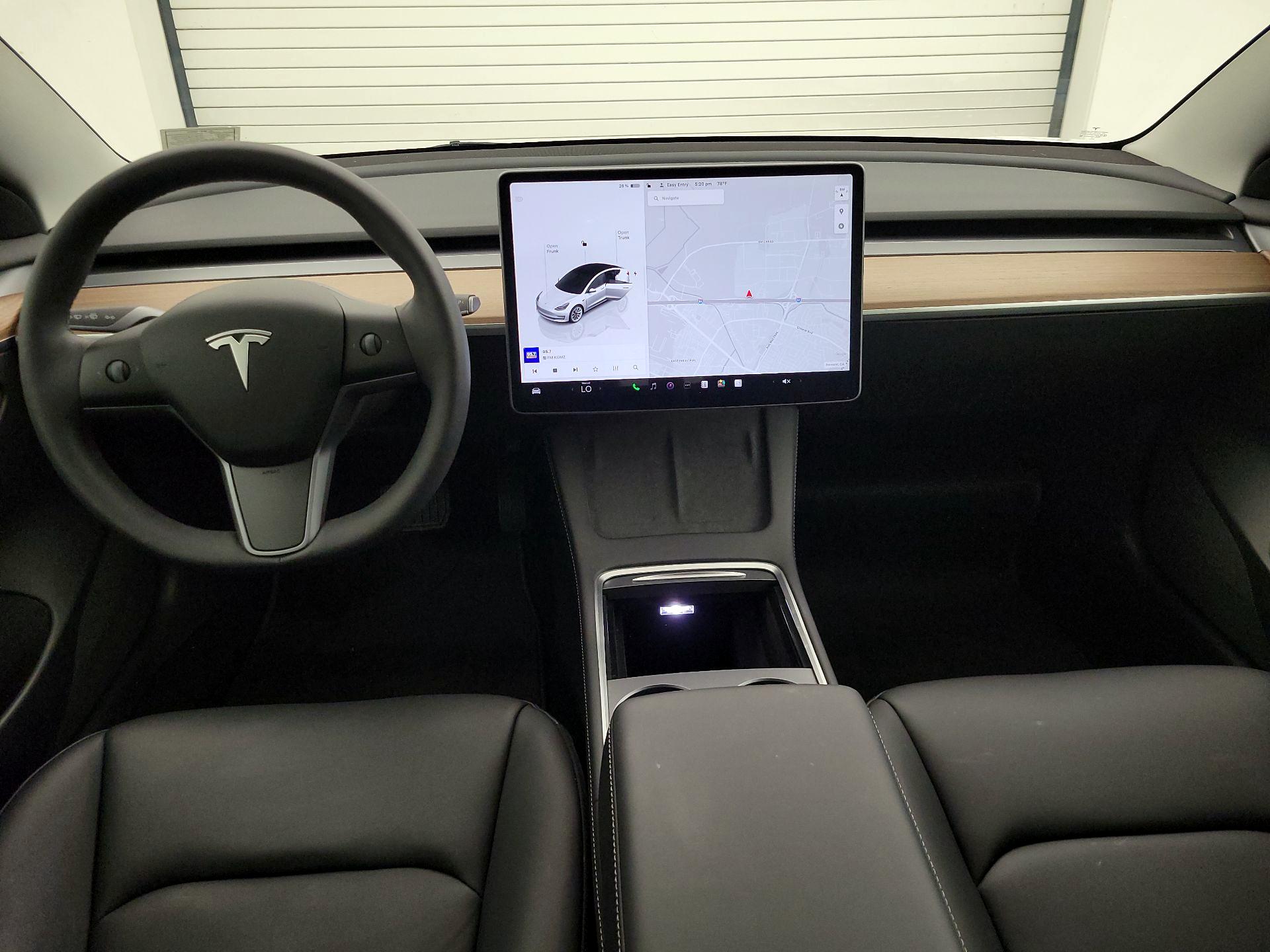 Thumbnail: 2022 Tesla Model 3 - 9