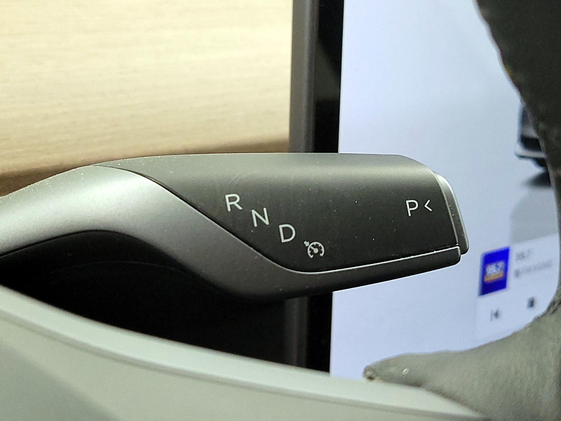 Thumbnail: 2022 Tesla Model 3 - 17