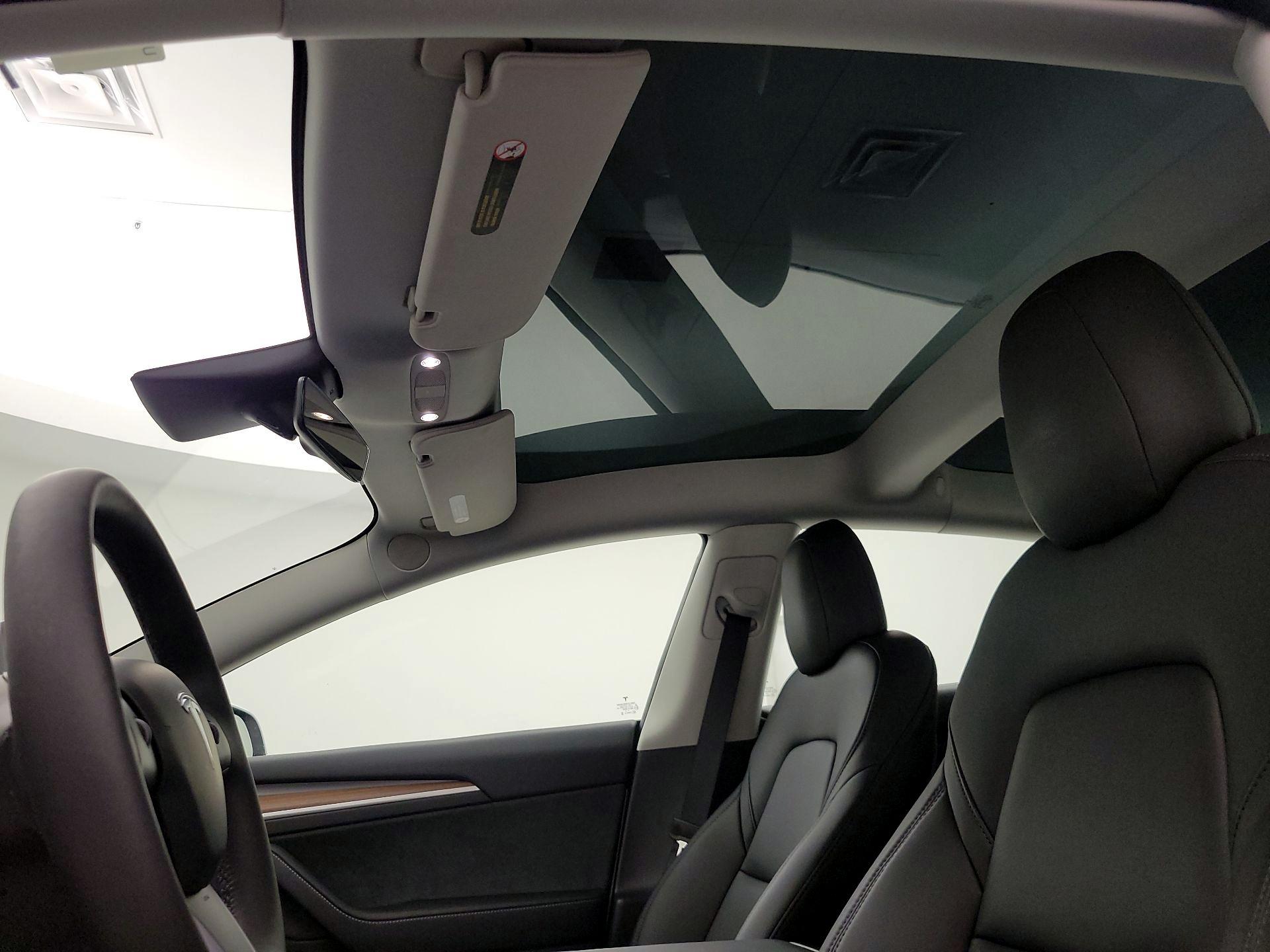 Thumbnail: 2022 Tesla Model 3 - 18