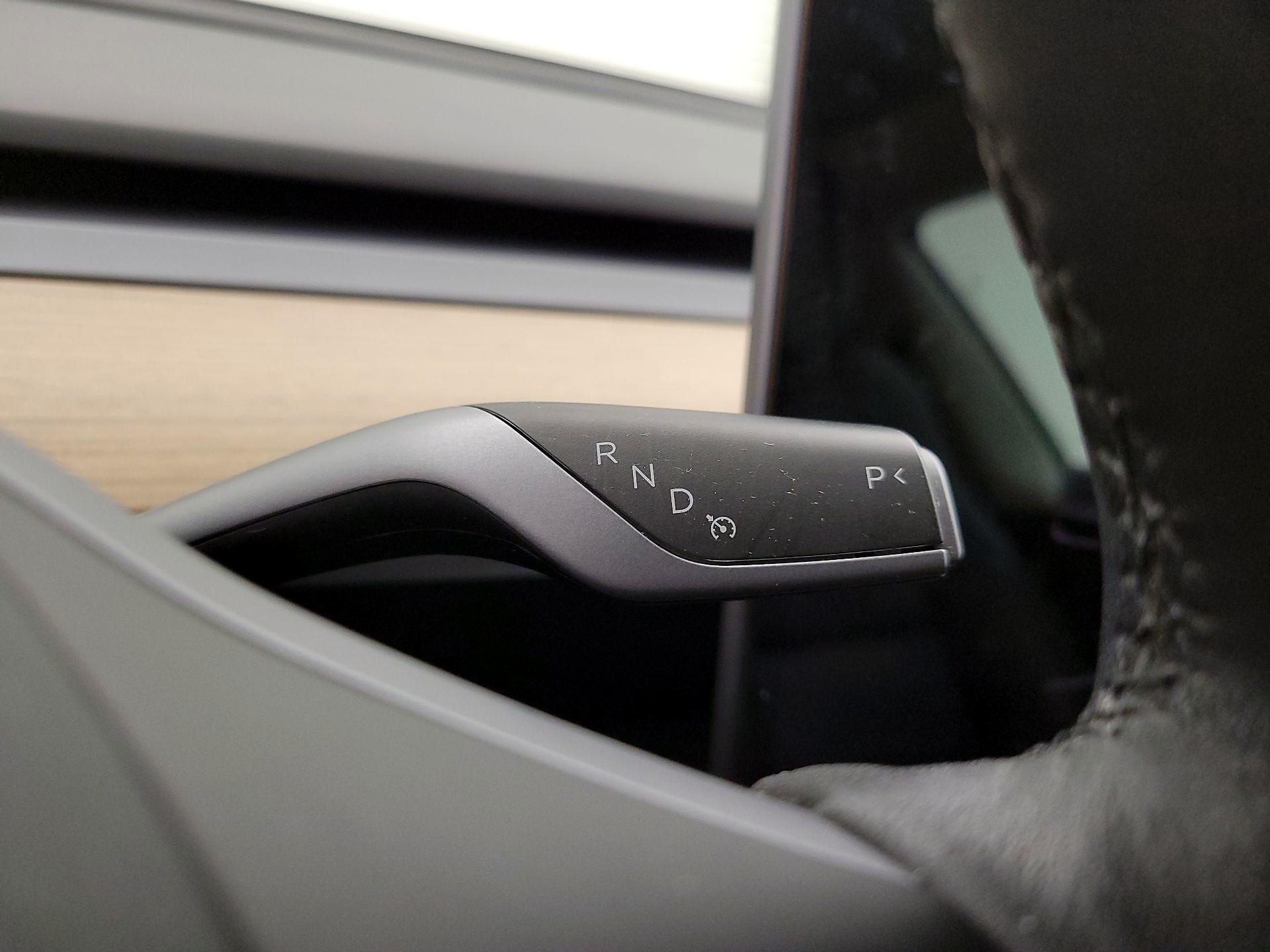 Thumbnail: 2022 Tesla Model 3 - 17