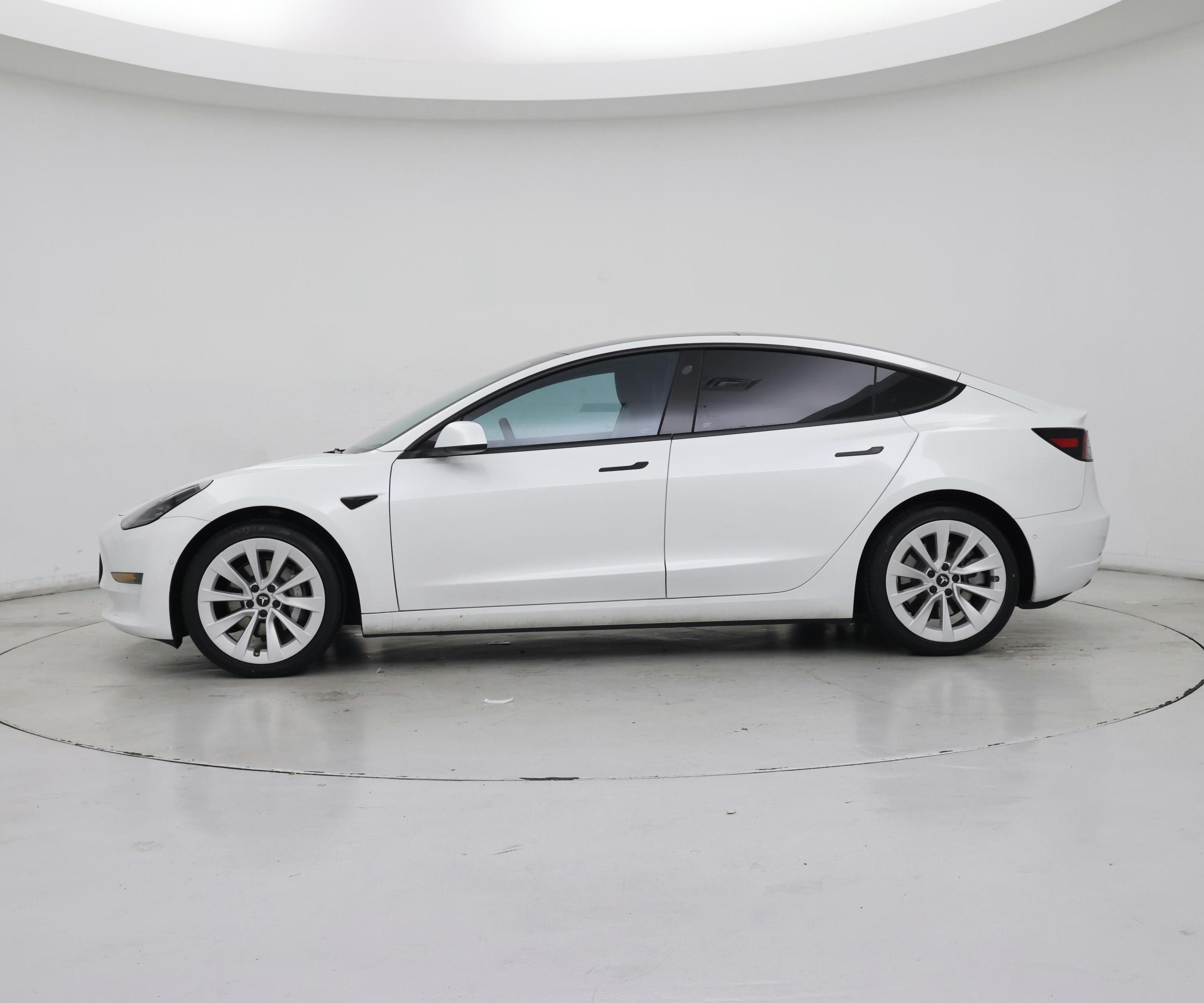 Thumbnail: 2022 Tesla Model 3 - 3