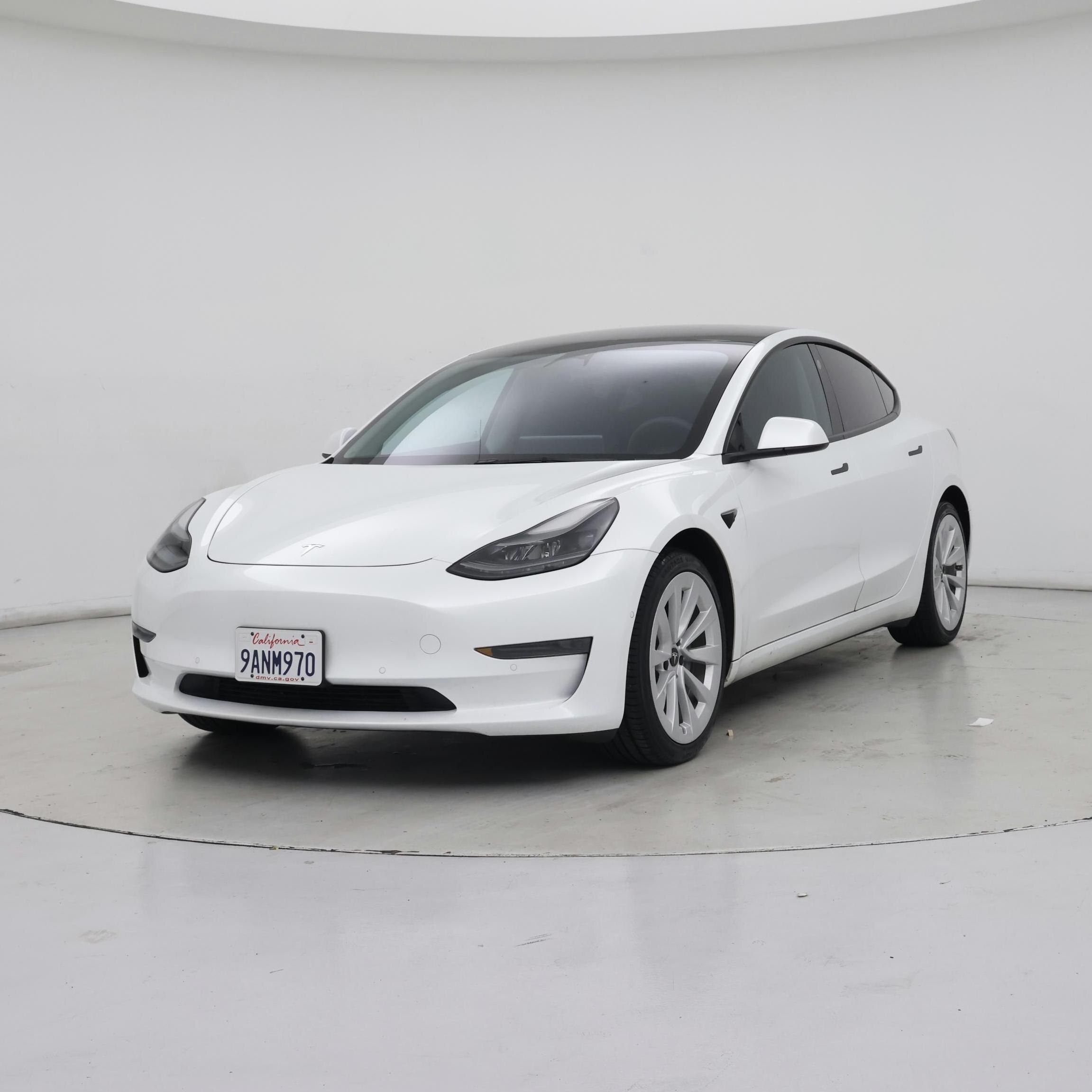 Thumbnail: 2022 Tesla Model 3 - 4