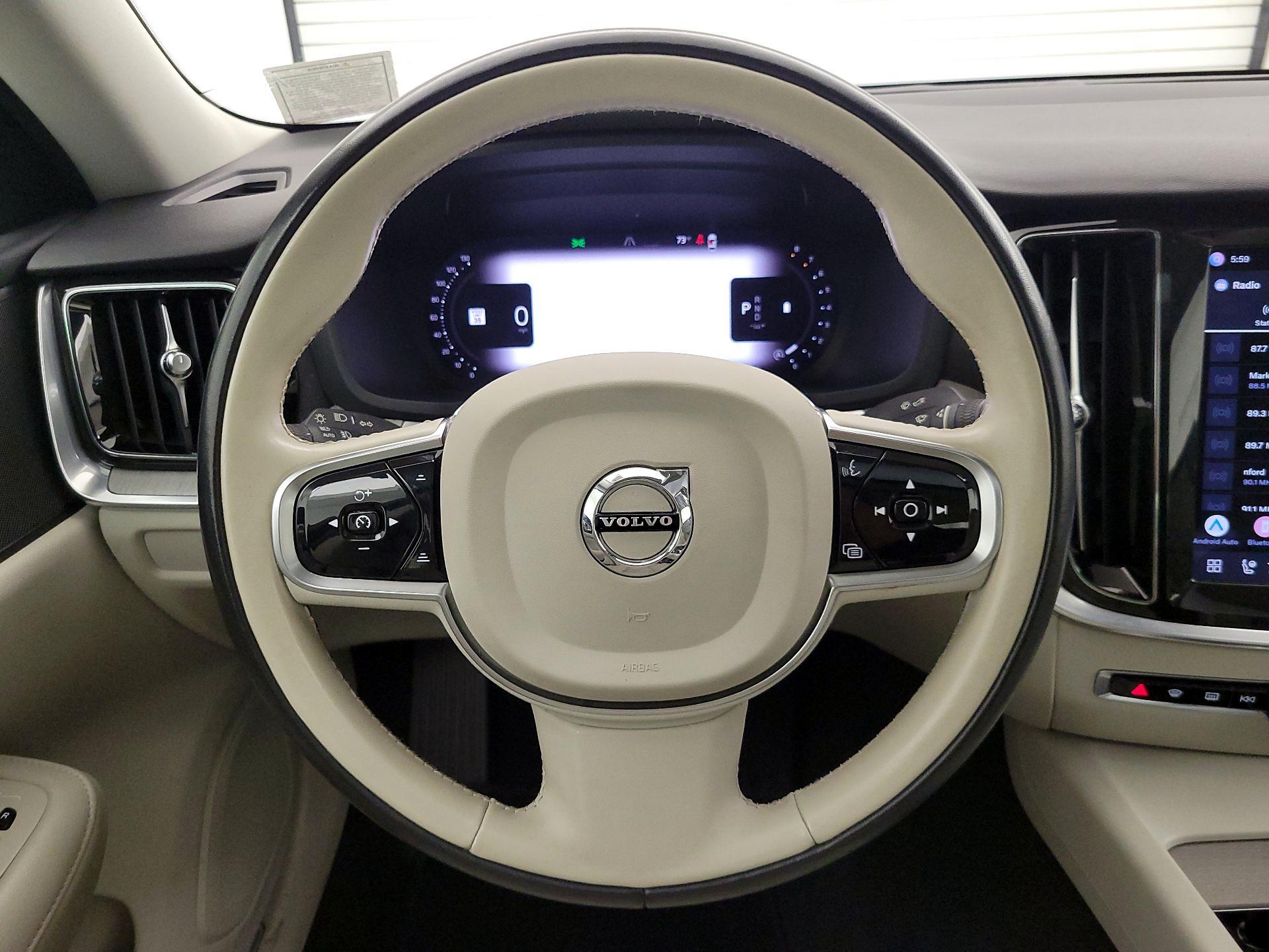 Thumbnail: 2024 Volvo S60 - 10