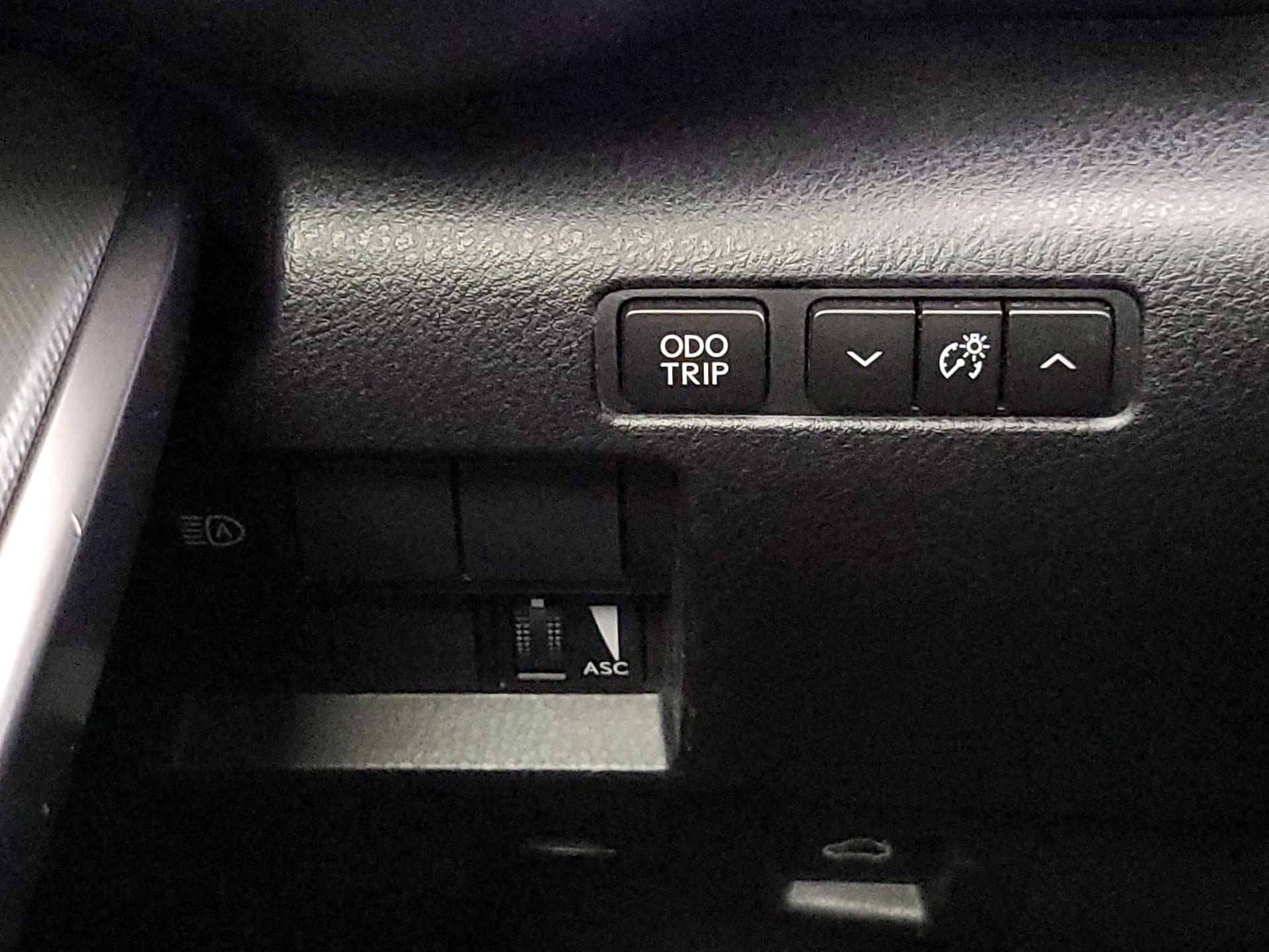 Thumbnail: 2021 Lexus IS - 13