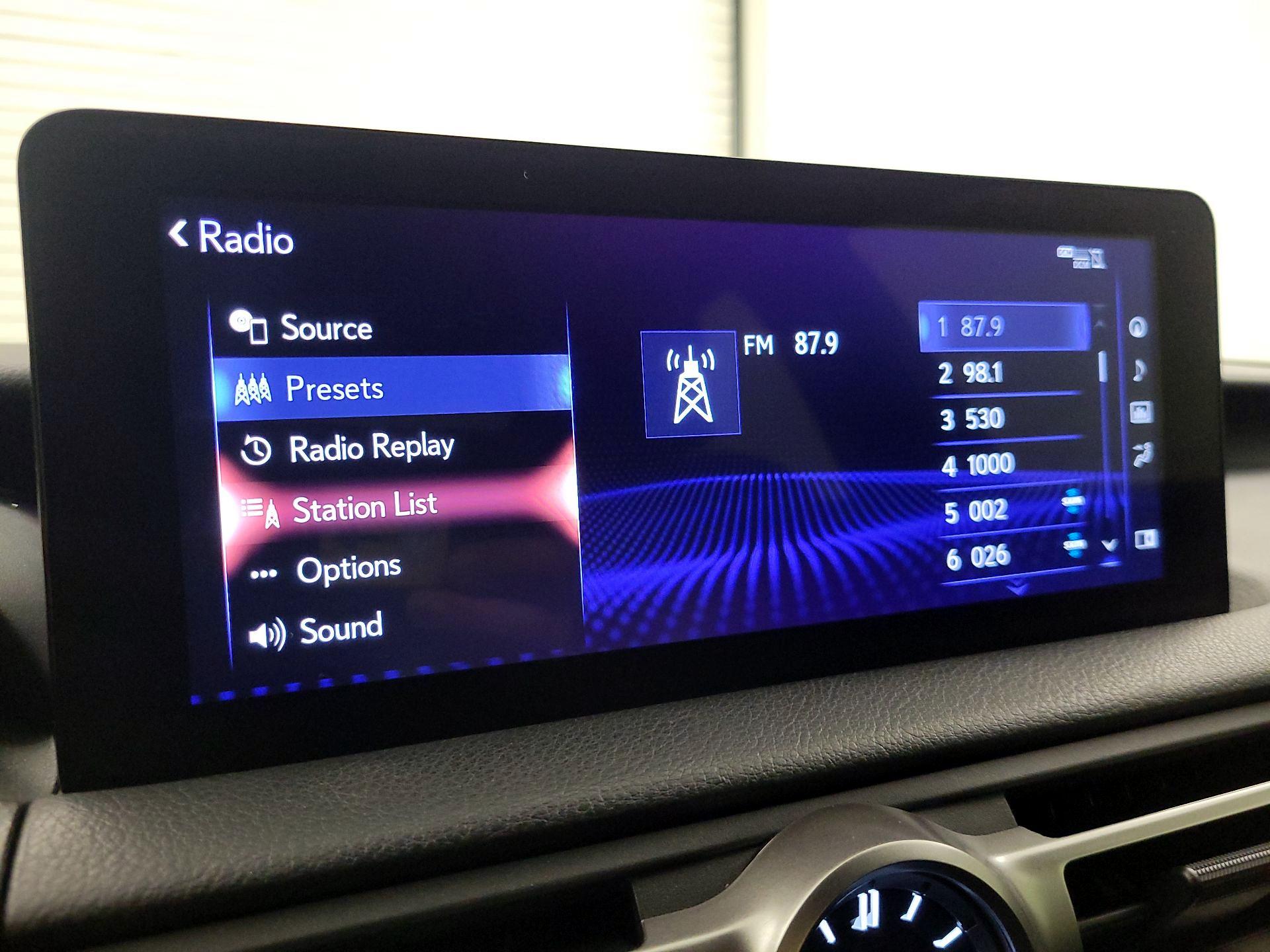 Thumbnail: 2021 Lexus IS - 16