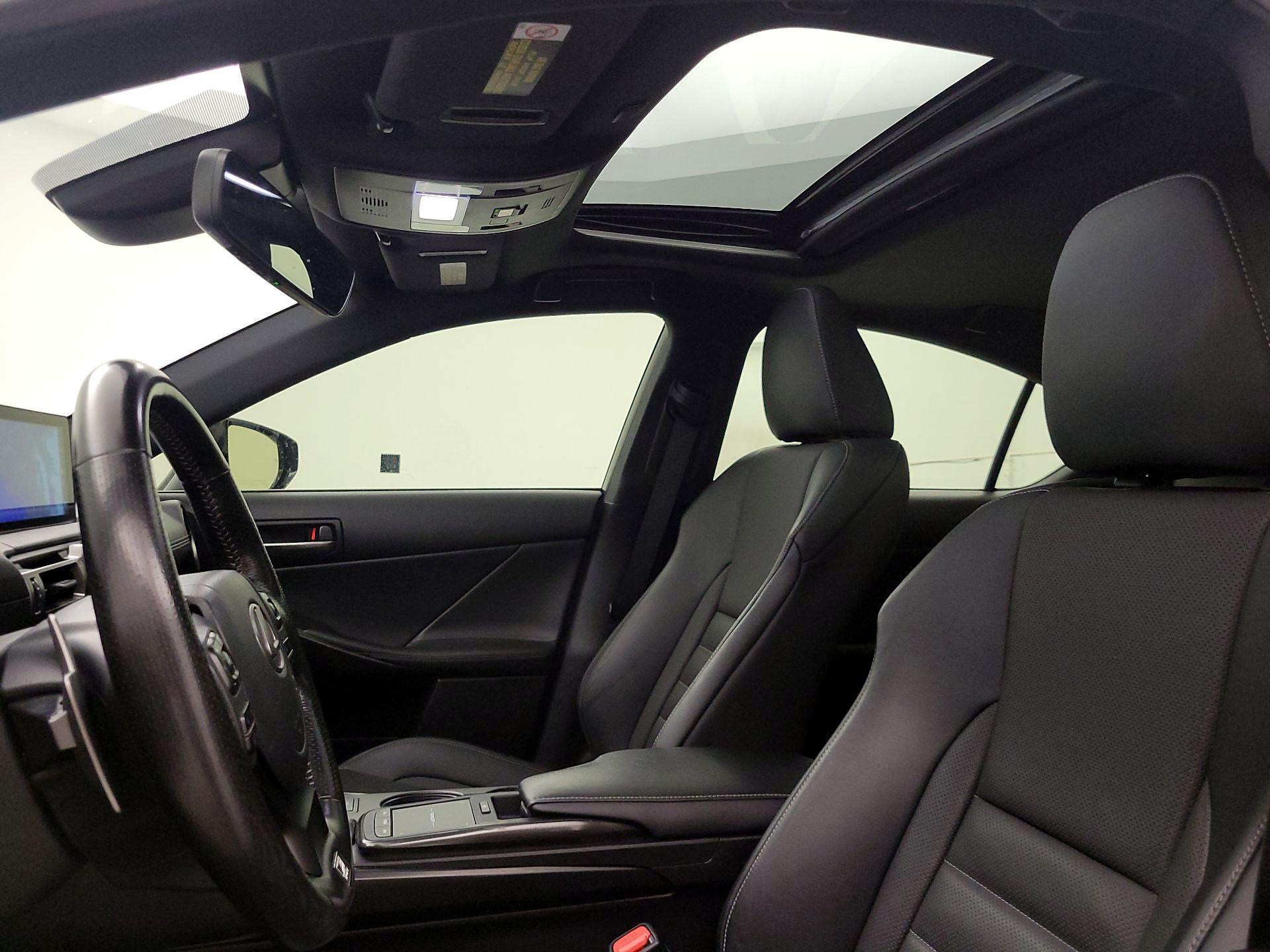 Thumbnail: 2021 Lexus IS - 19