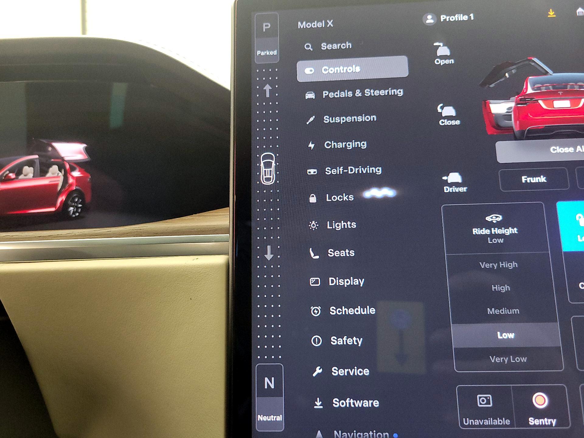 Thumbnail: 2022 Tesla Model X - 17