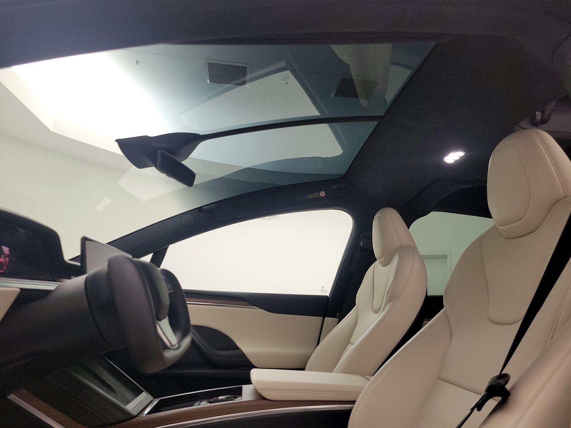 Thumbnail: 2022 Tesla Model X - 19