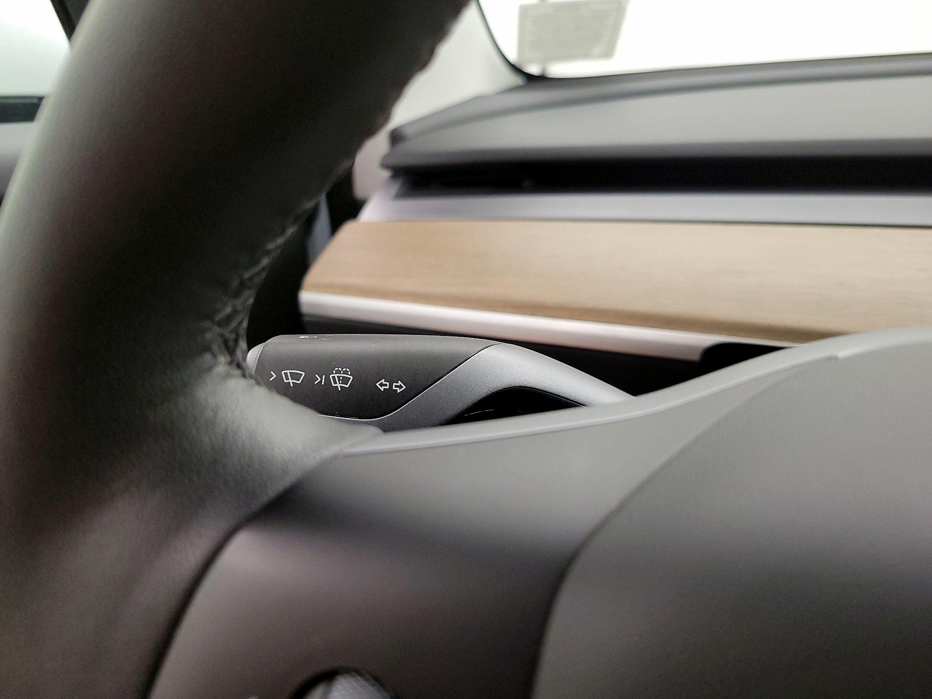 Thumbnail: 2023 Tesla Model 3 - 13