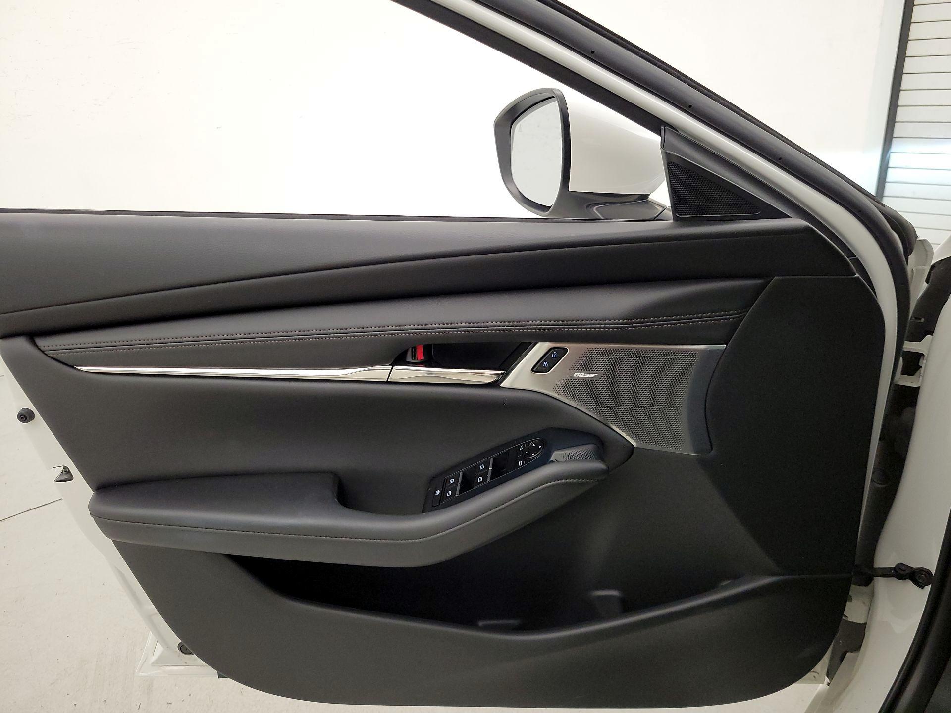 Thumbnail: 2020 Mazda Mazda3 - 12