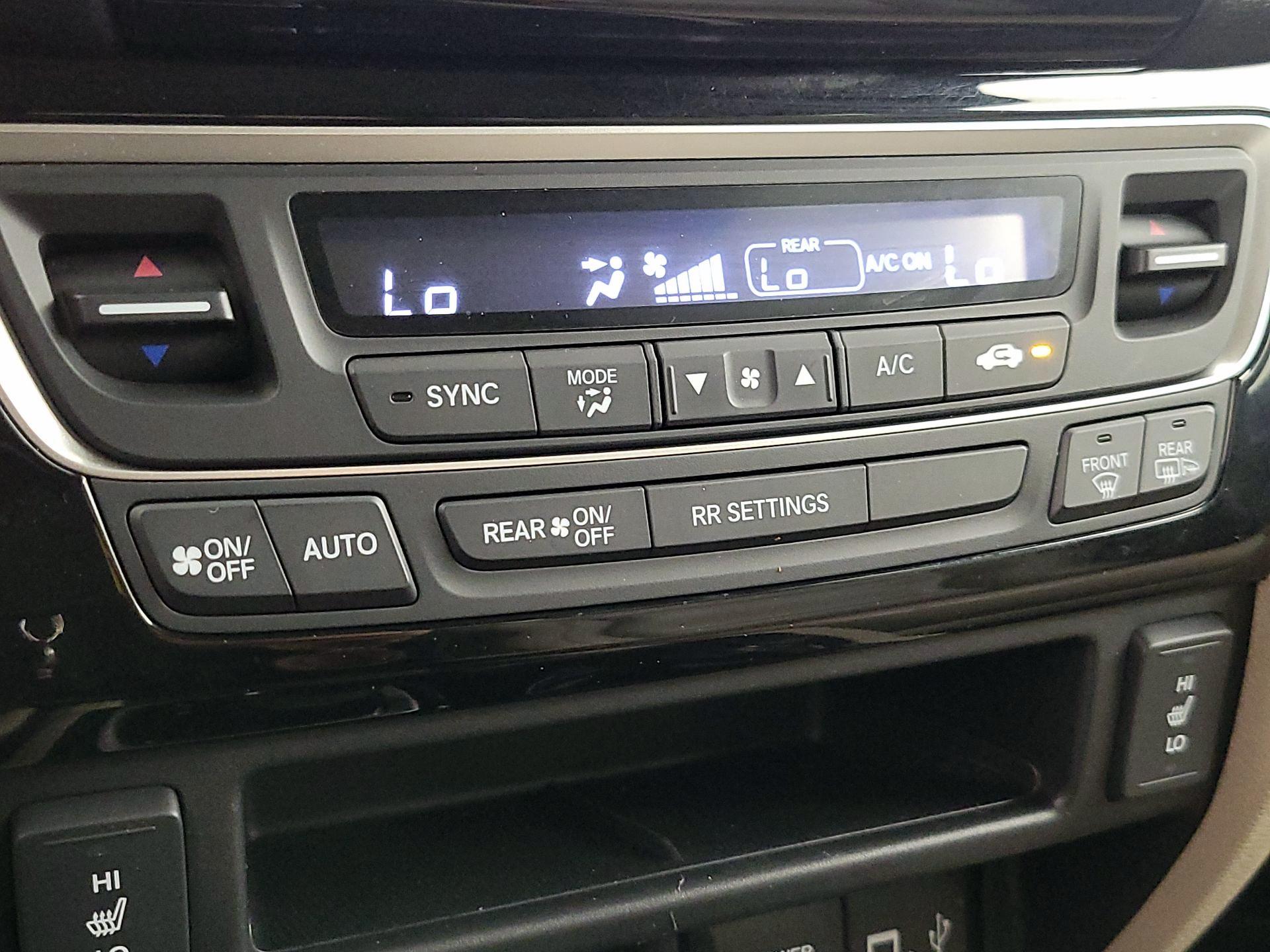 Thumbnail: 2019 Honda Ridgeline - 16