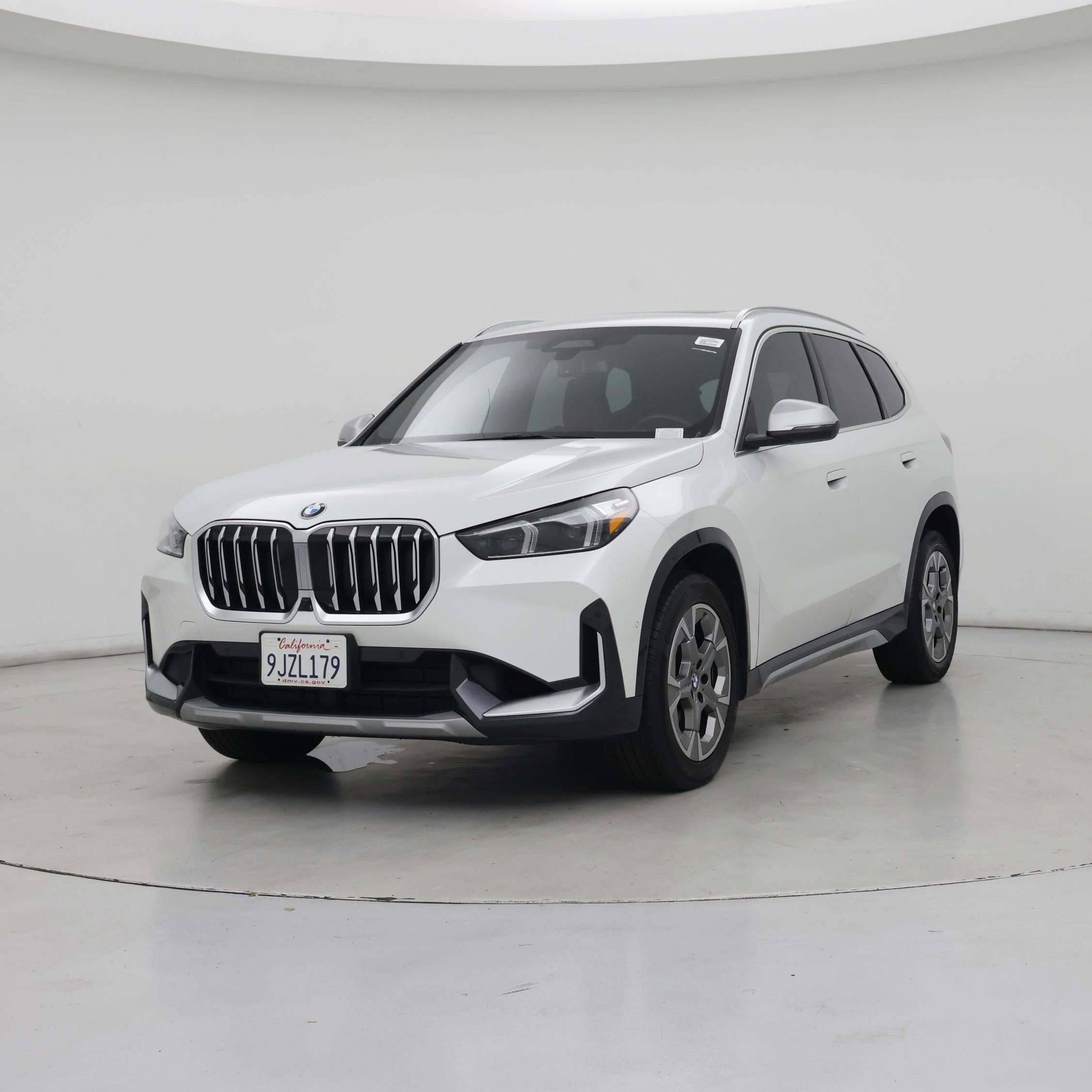Thumbnail: 2023 BMW X1 - 4