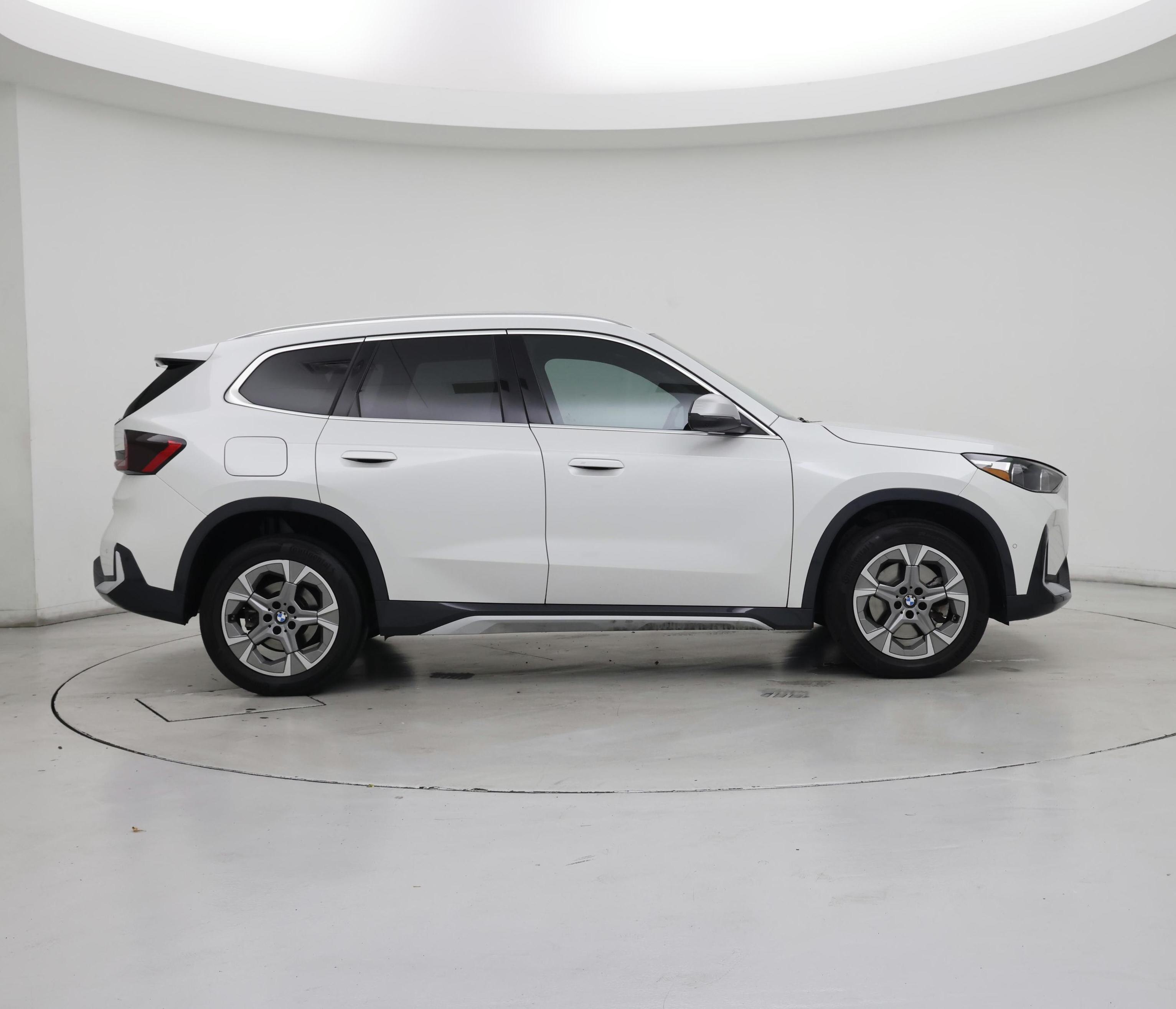 Thumbnail: 2023 BMW X1 - 7