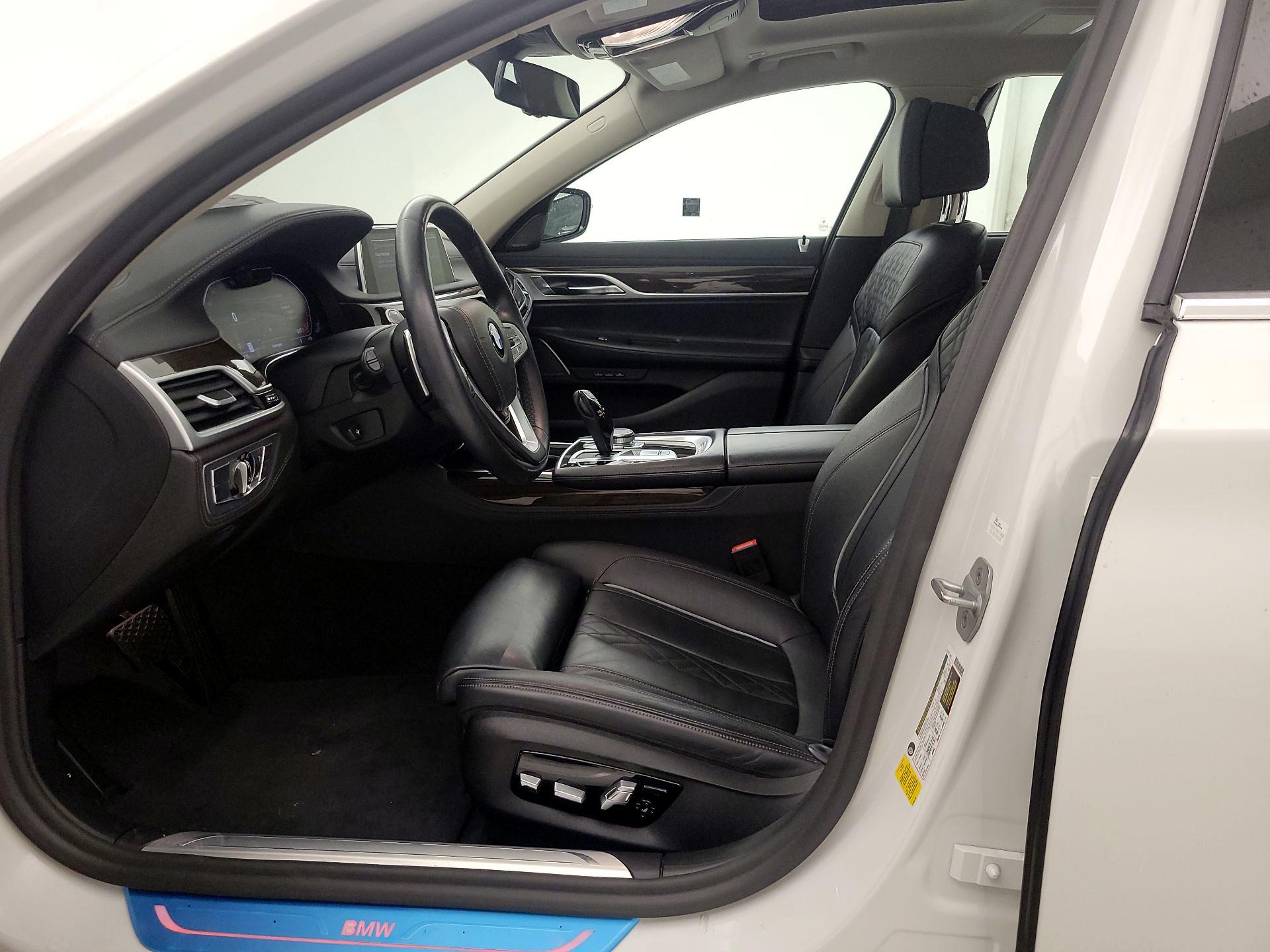 Thumbnail: 2020 BMW 7 Series - 11