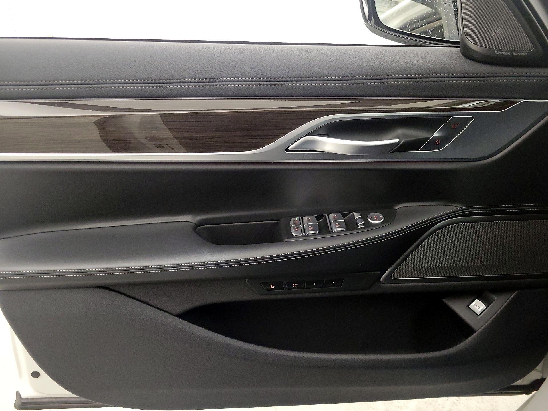 Thumbnail: 2020 BMW 7 Series - 12