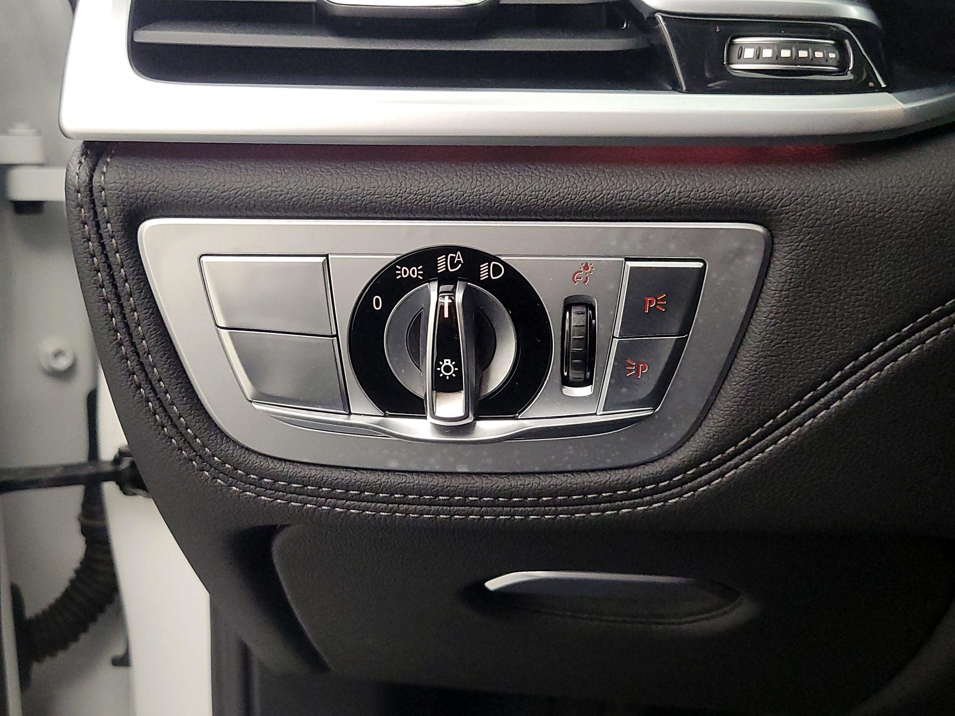 Thumbnail: 2020 BMW 7 Series - 13