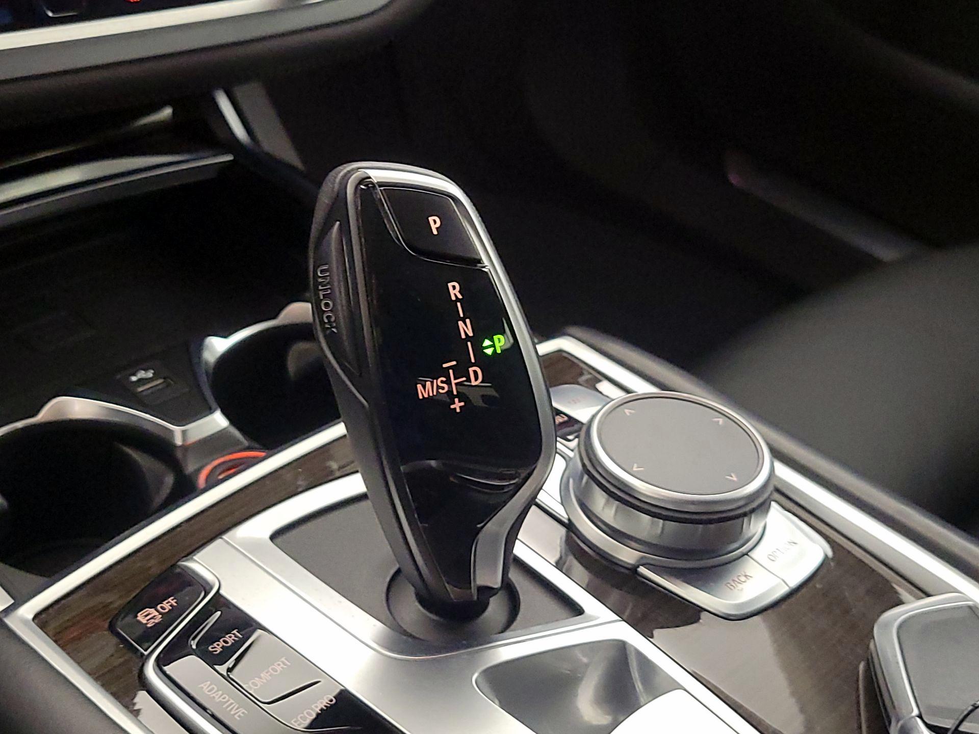 Thumbnail: 2020 BMW 7 Series - 18