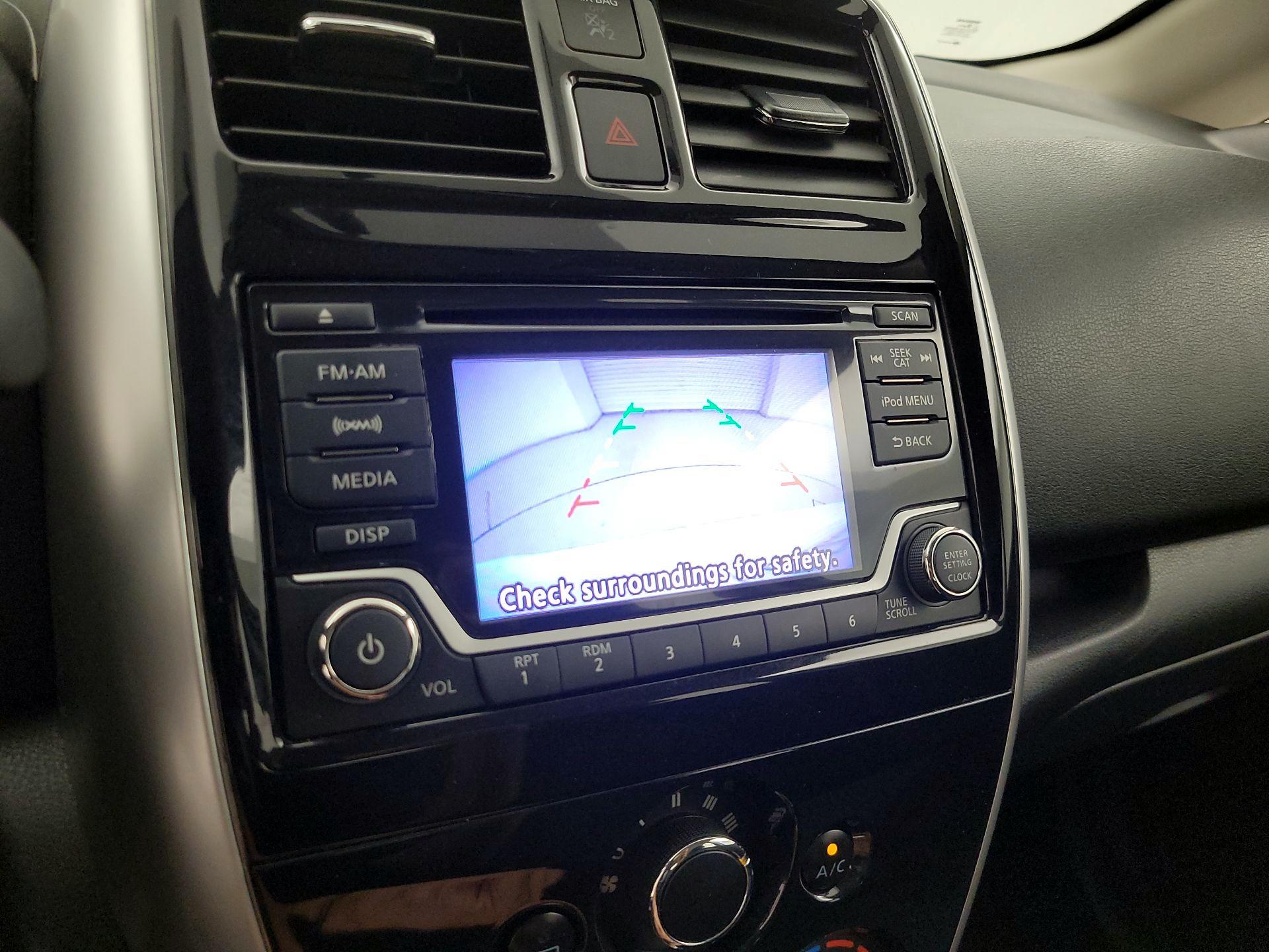 Thumbnail: 2017 Nissan Versa Note - 14