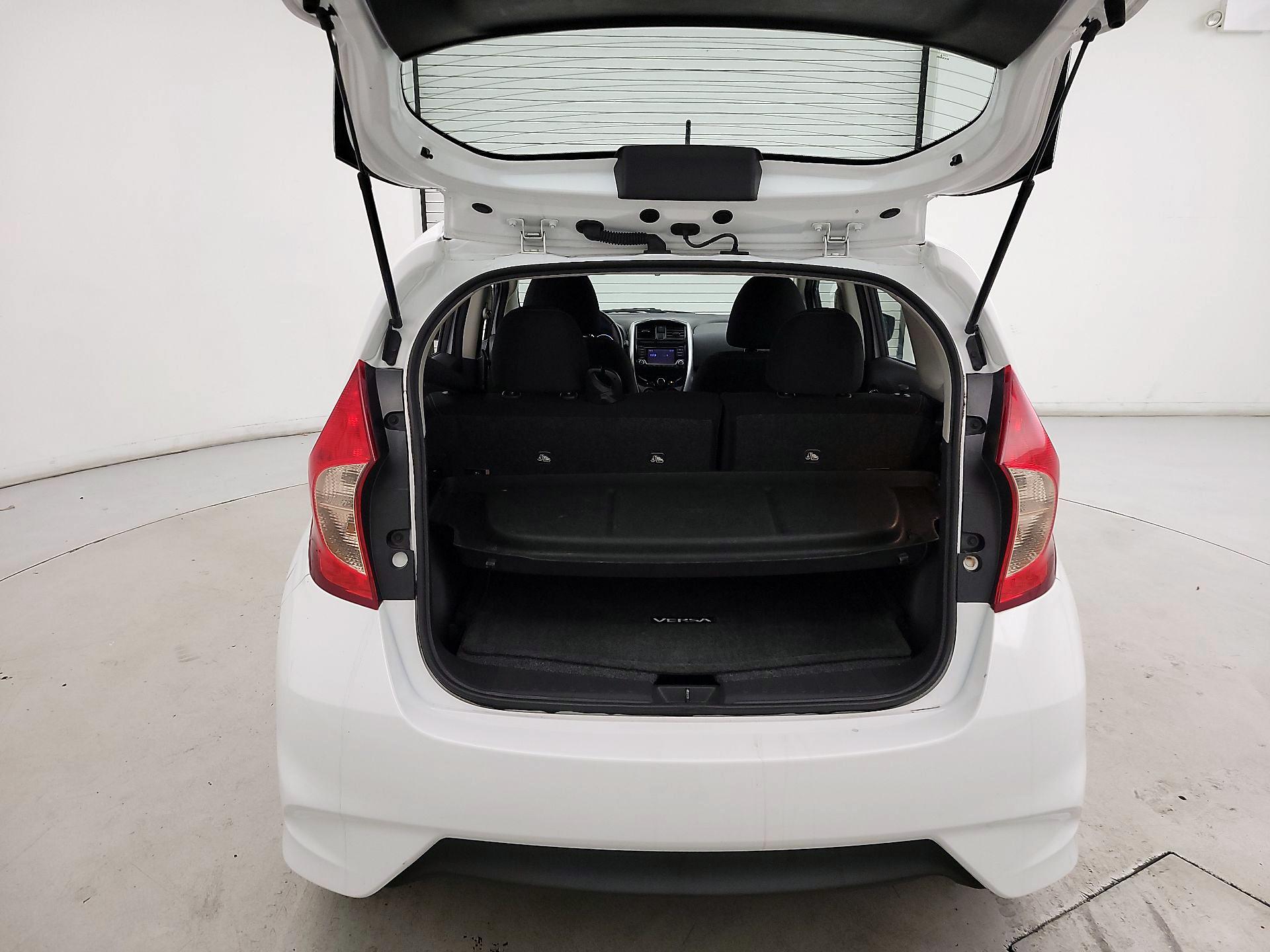 Thumbnail: 2017 Nissan Versa Note - 20