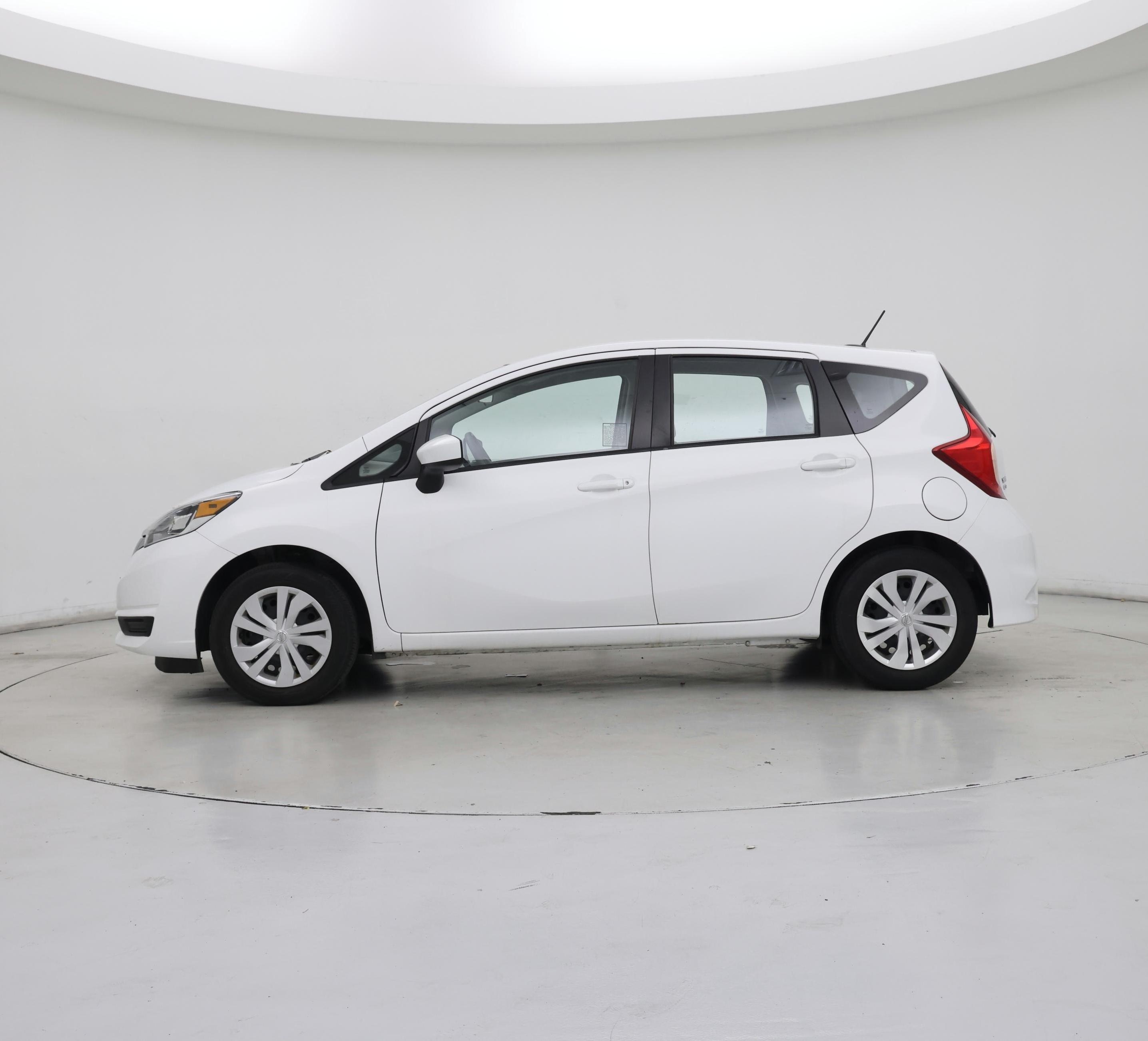 Thumbnail: 2017 Nissan Versa Note - 3