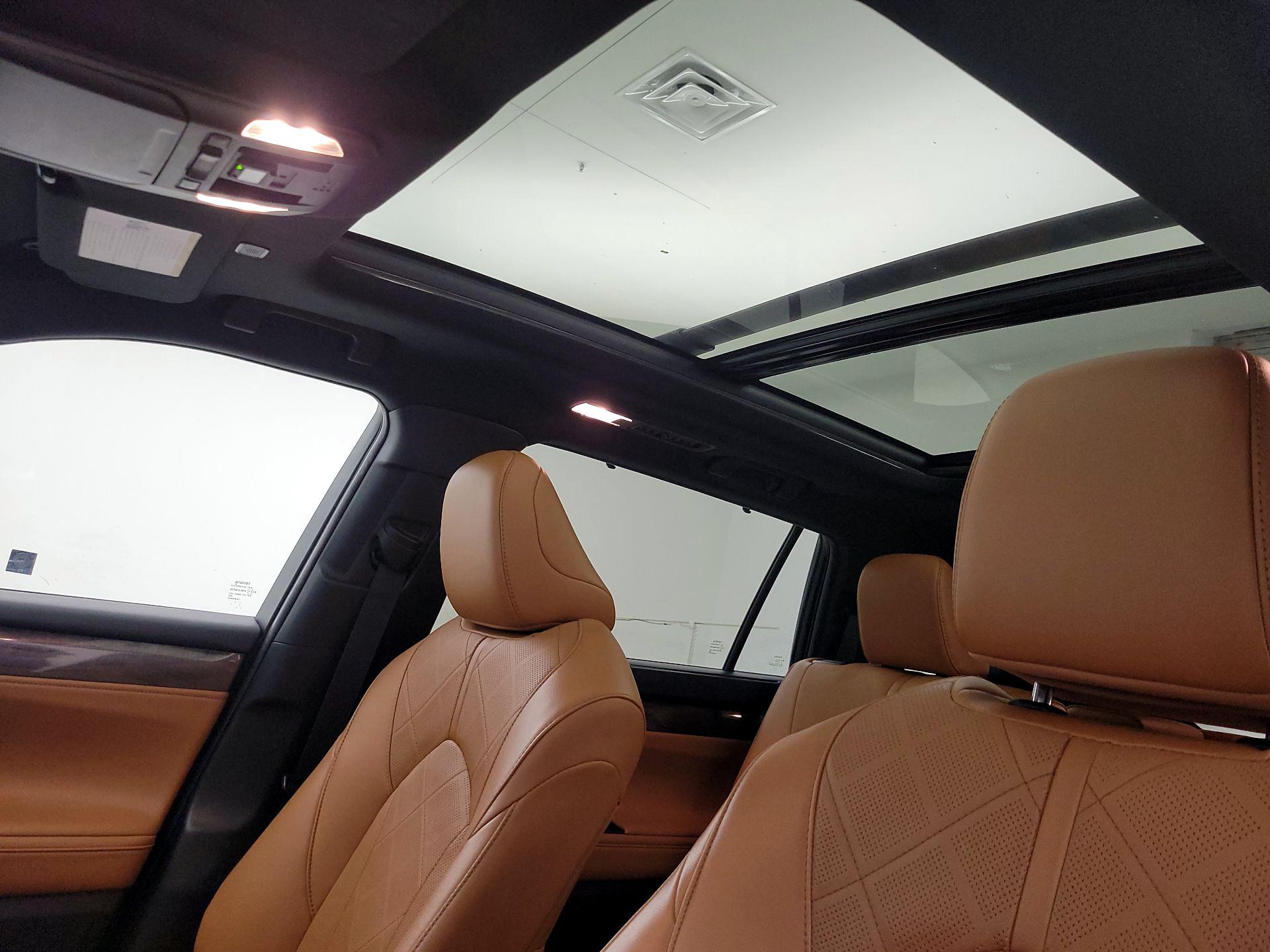 Thumbnail: 2023 Toyota Highlander - 19