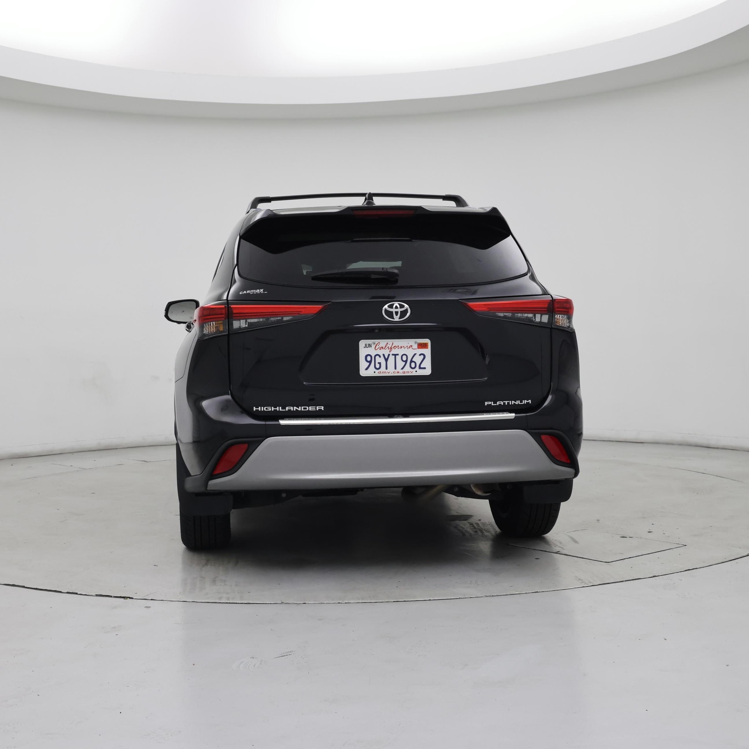 Thumbnail: 2023 Toyota Highlander - 6