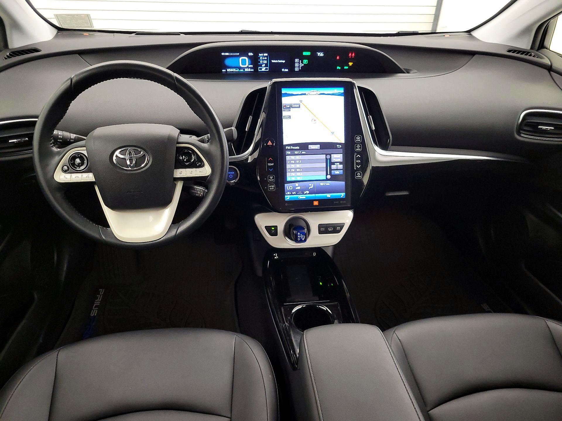 Thumbnail: 2017 Toyota Prius Prime - 9