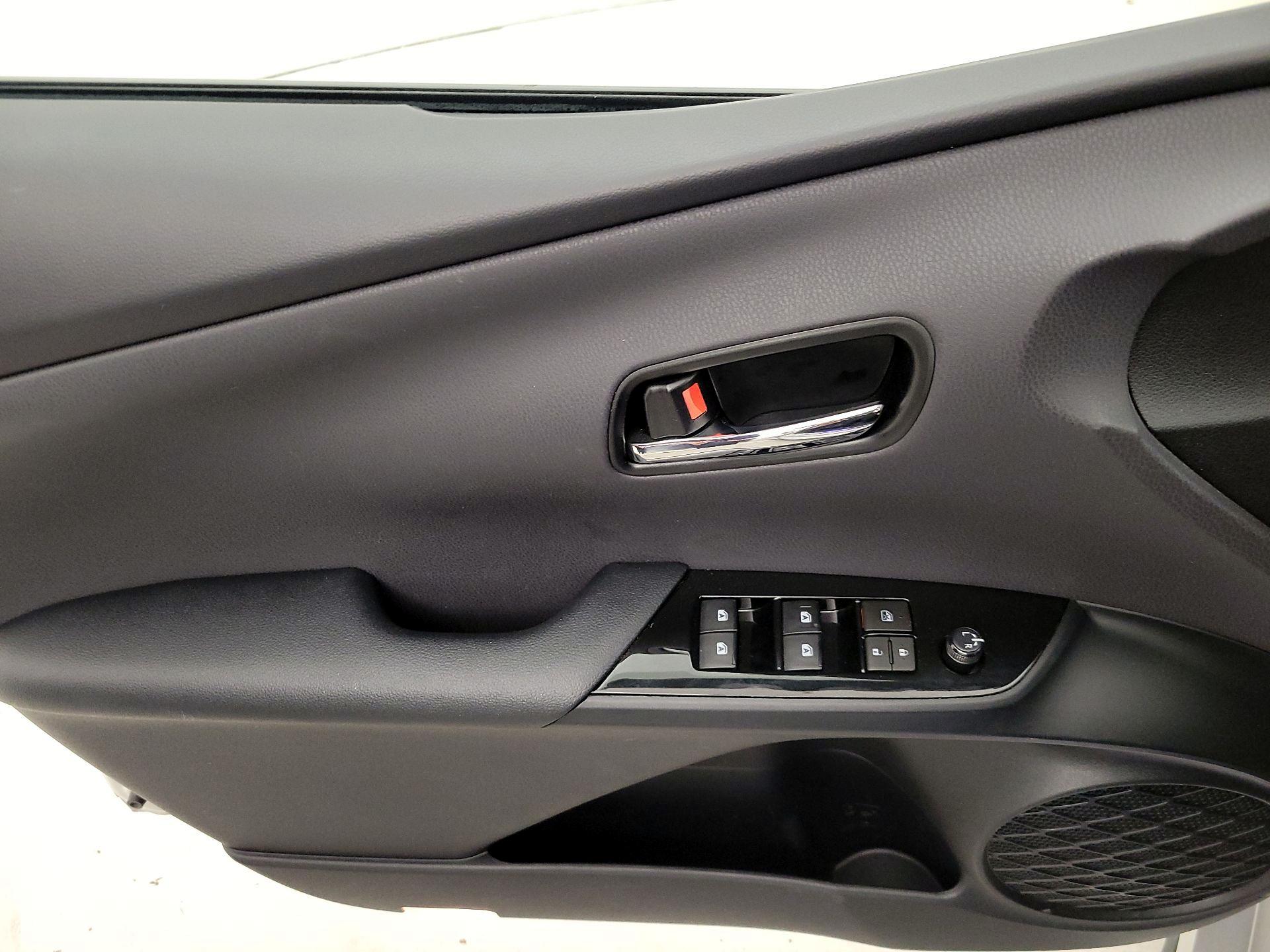 Thumbnail: 2017 Toyota Prius Prime - 12