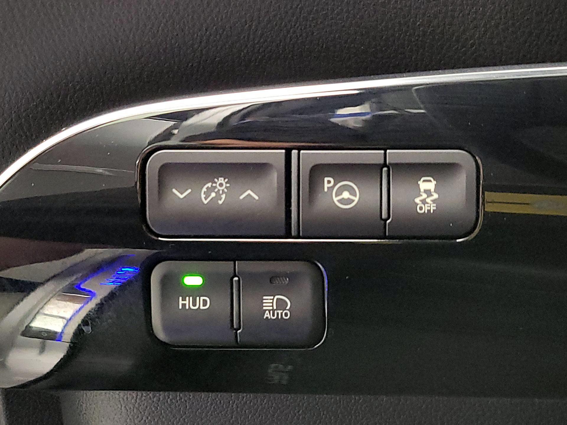 Thumbnail: 2017 Toyota Prius Prime - 13