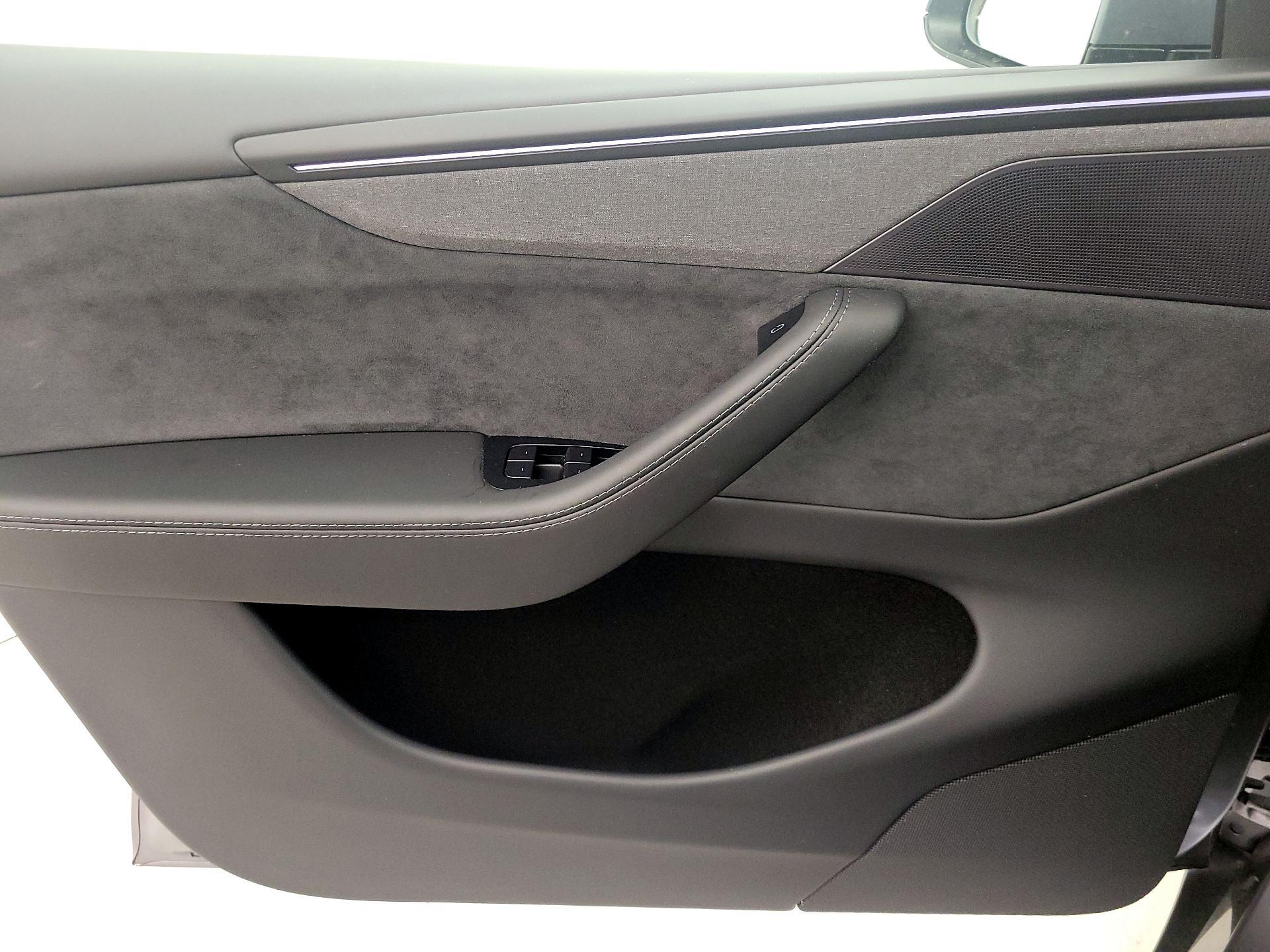 Thumbnail: 2026 Tesla Model Y - 12