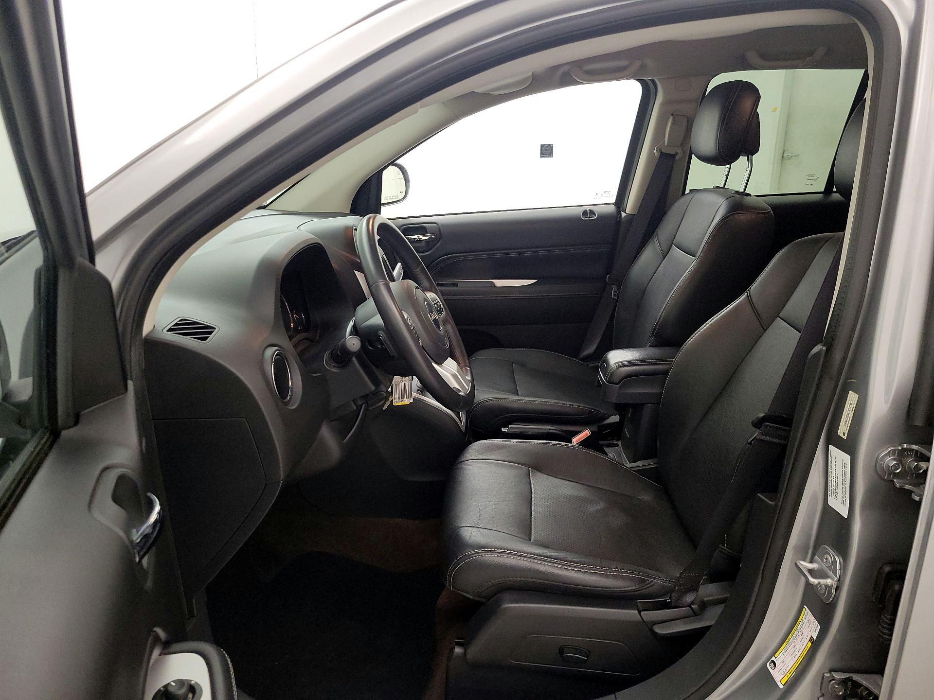 Thumbnail: 2014 Jeep Compass - 11