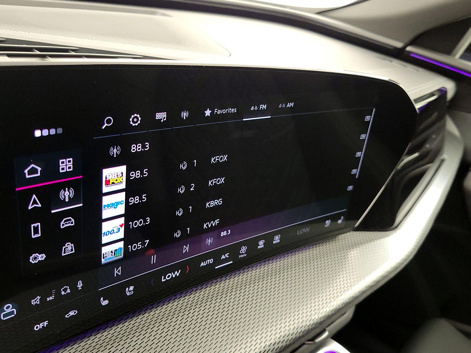 Thumbnail: 2025 Audi SQ5 - 15