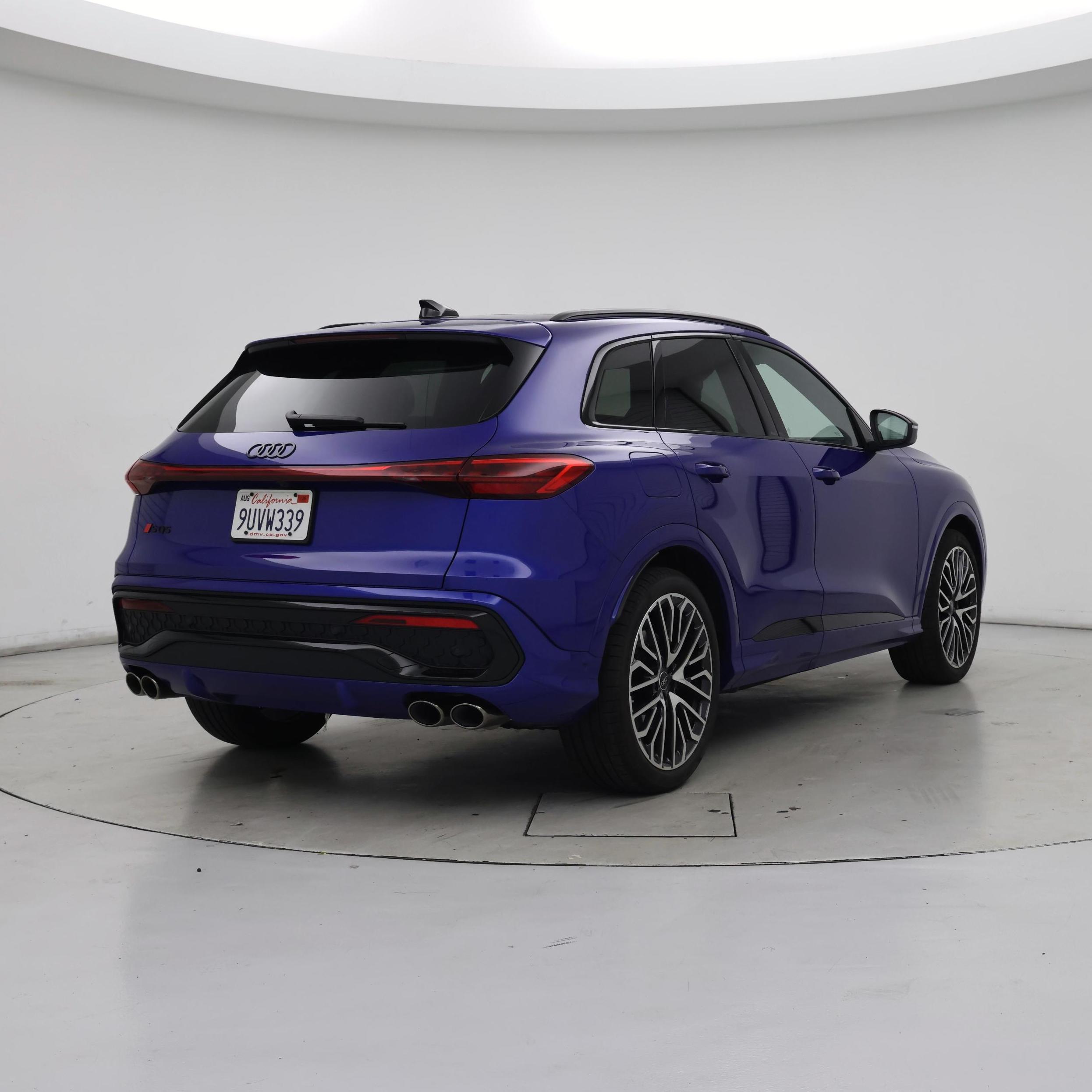 Thumbnail: 2025 Audi SQ5 - 8