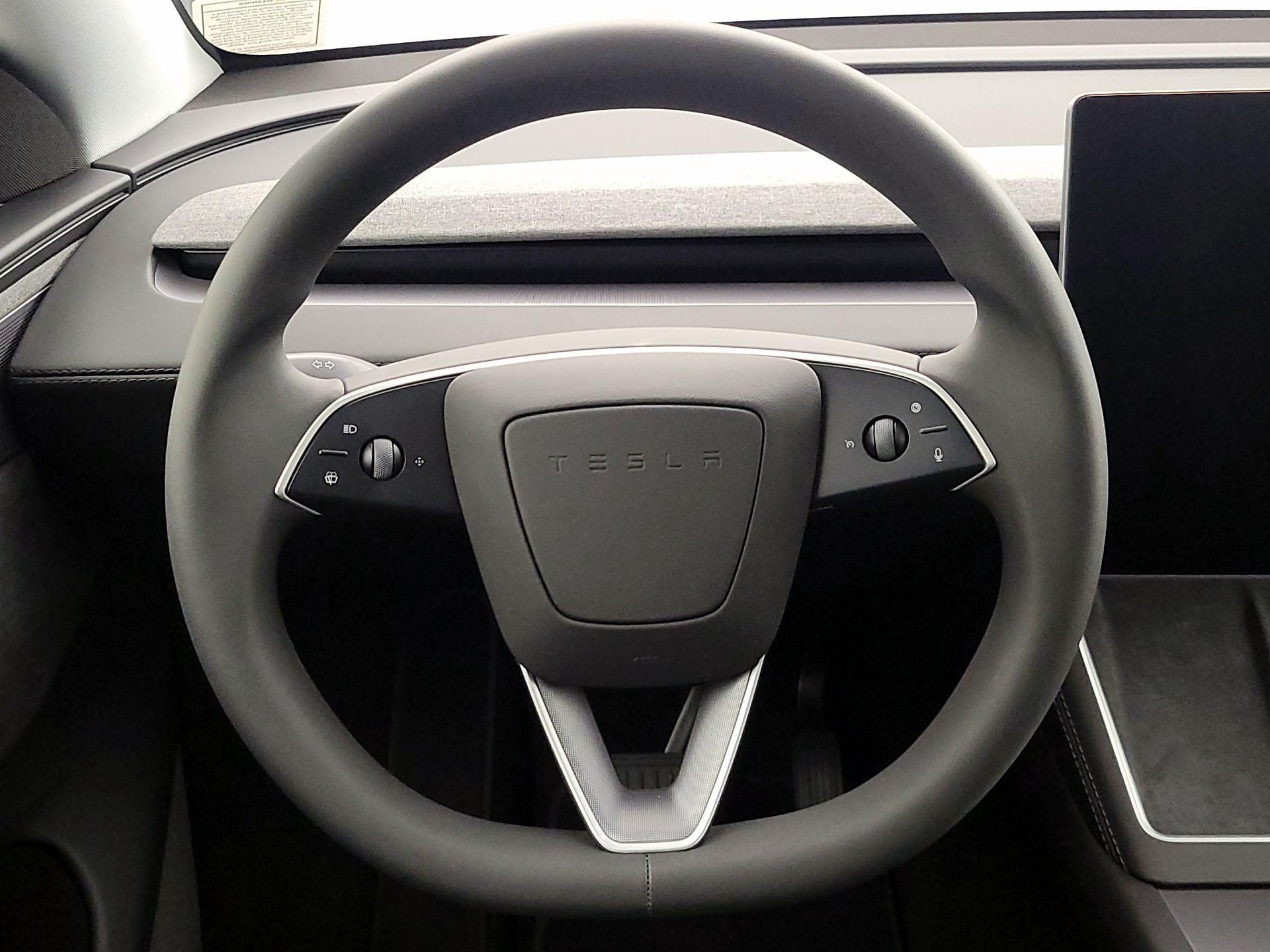 Thumbnail: 2026 Tesla Model Y - 10