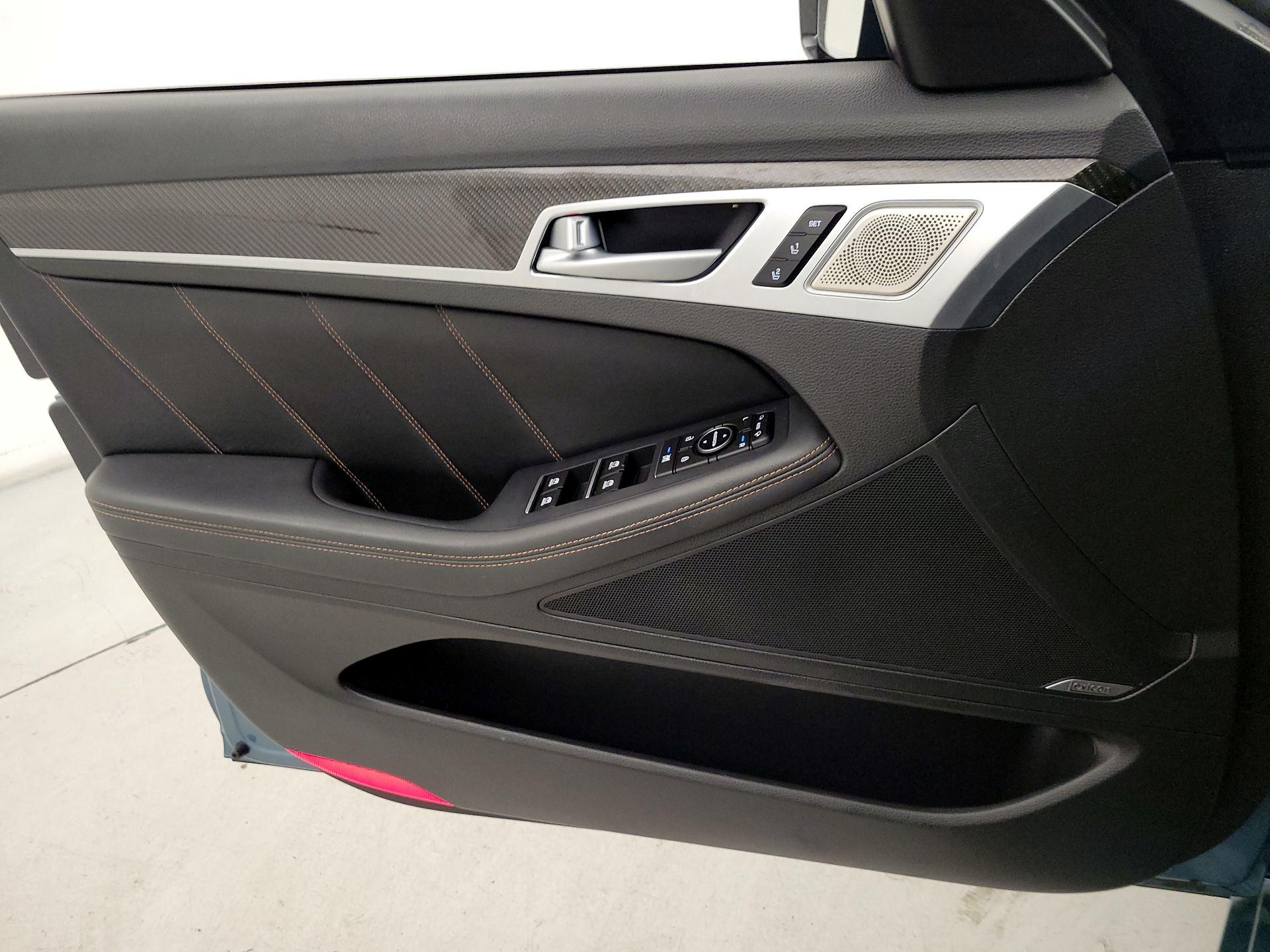 Thumbnail: 2018 Genesis G80 - 12