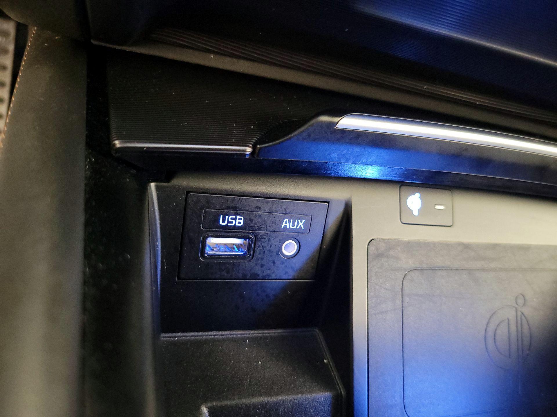 Thumbnail: 2018 Genesis G80 - 19