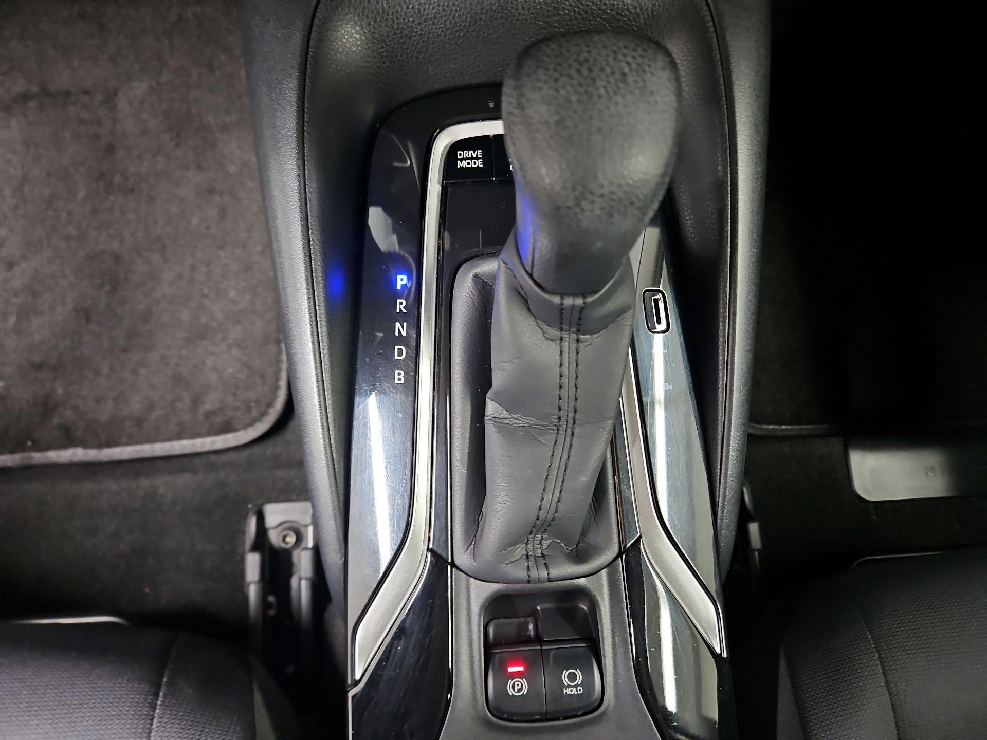 Thumbnail: 2021 Toyota Corolla - 17