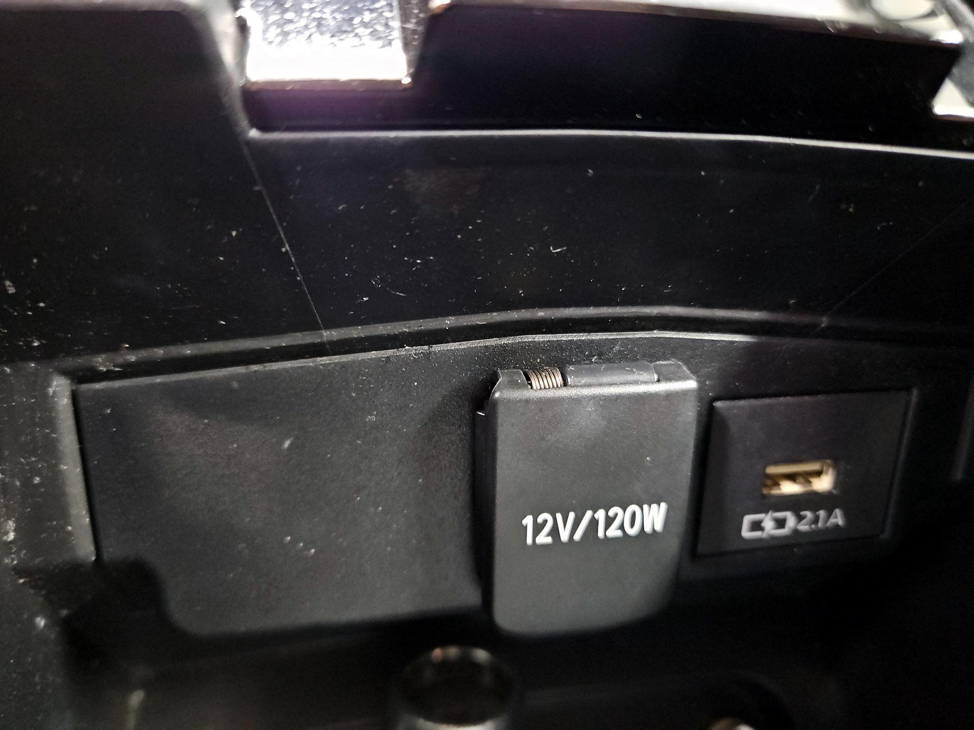 Thumbnail: 2021 Toyota Corolla - 18