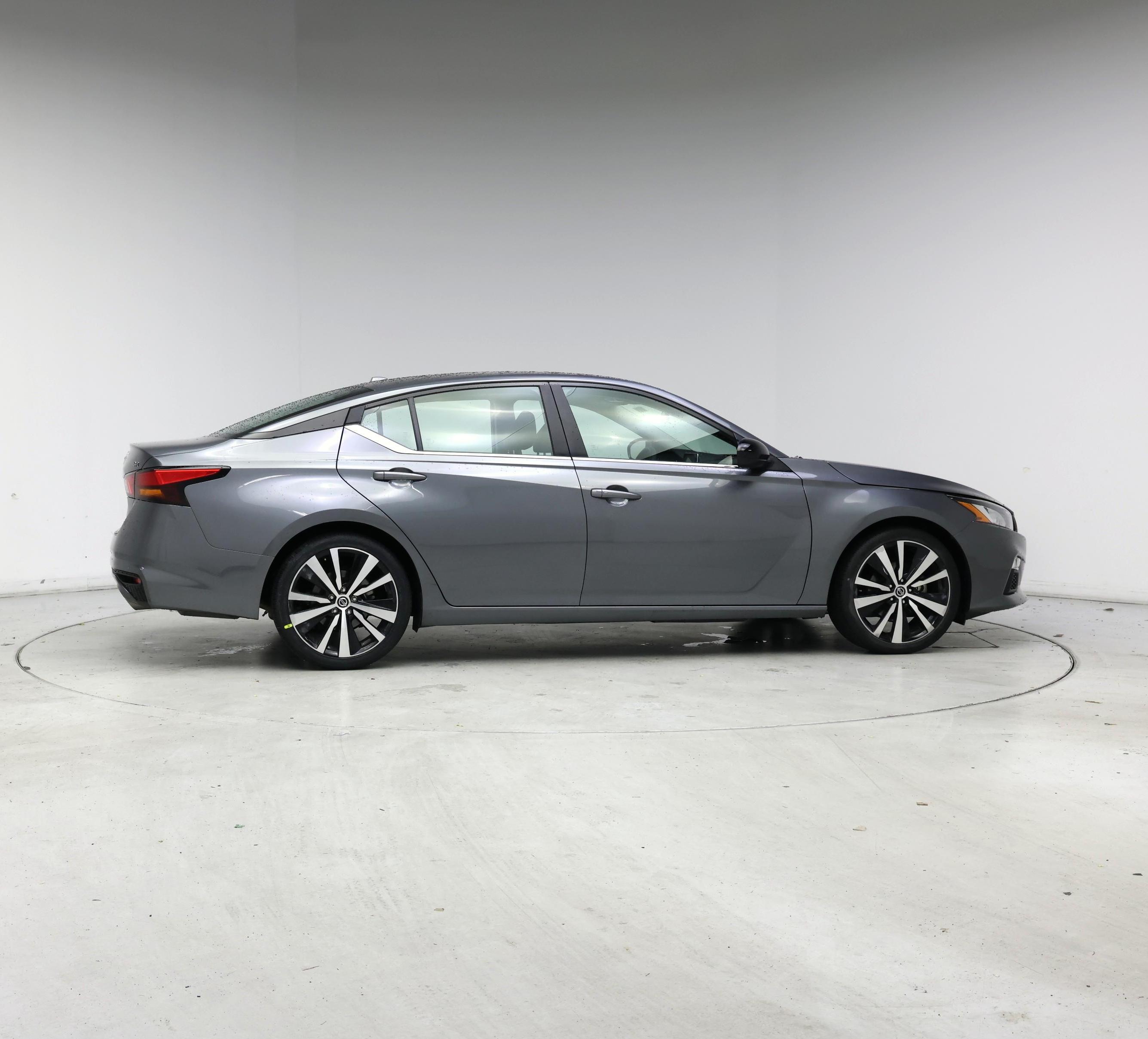 Thumbnail: 2020 Nissan Altima - 7