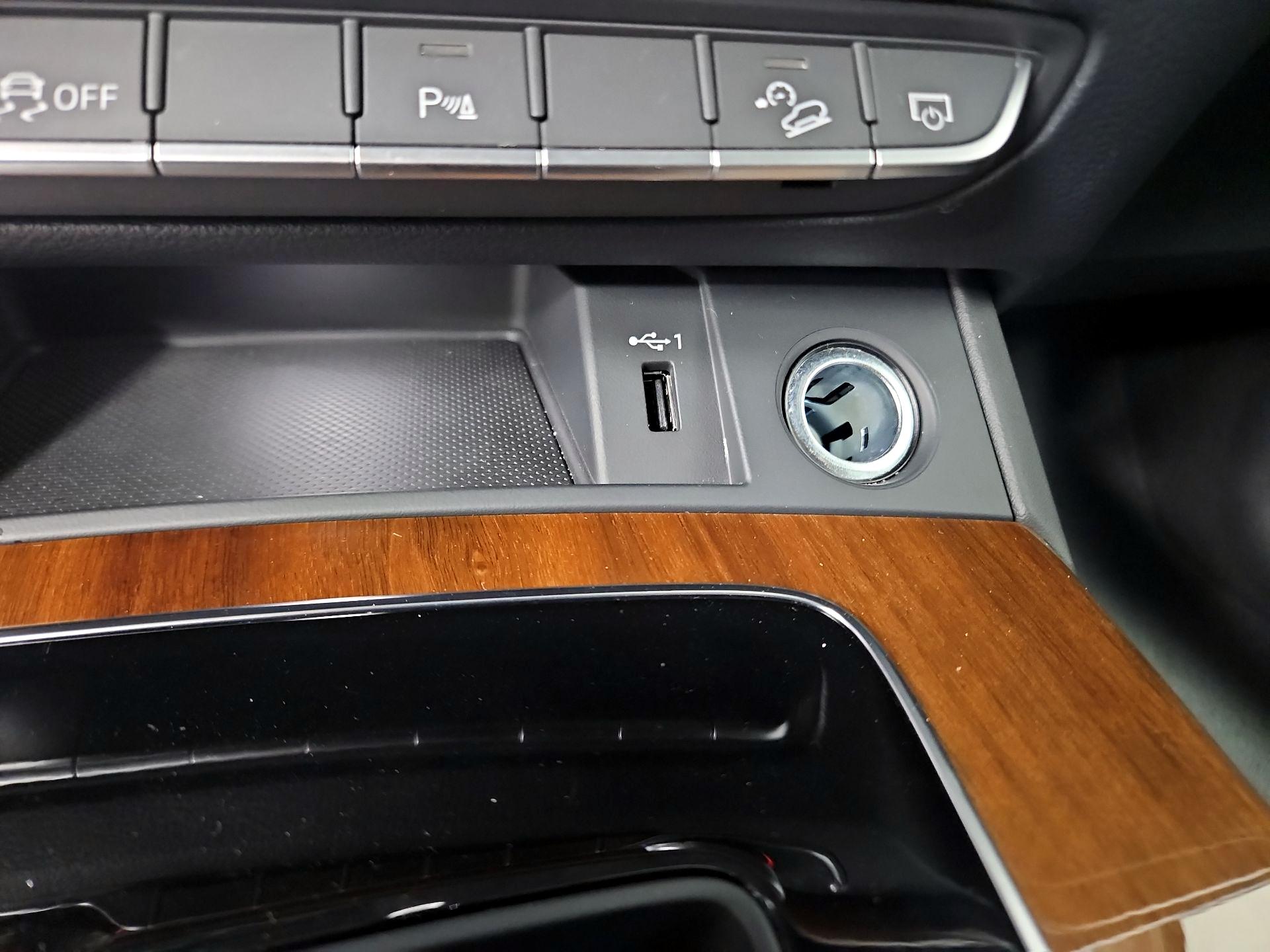 Thumbnail: 2023 Audi Q5 - 19