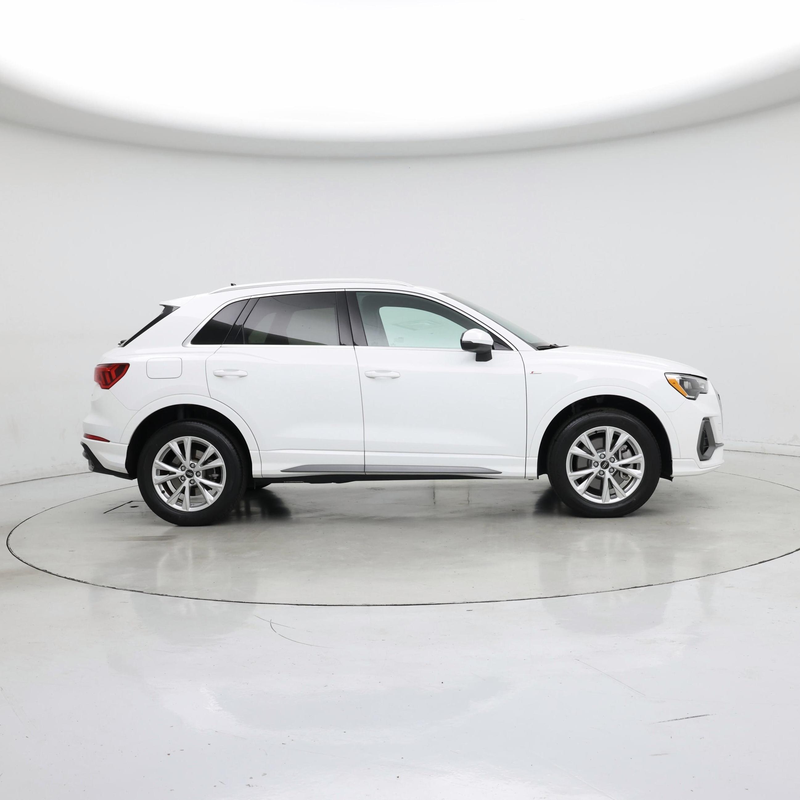 Thumbnail: 2022 Audi Q3 - 7