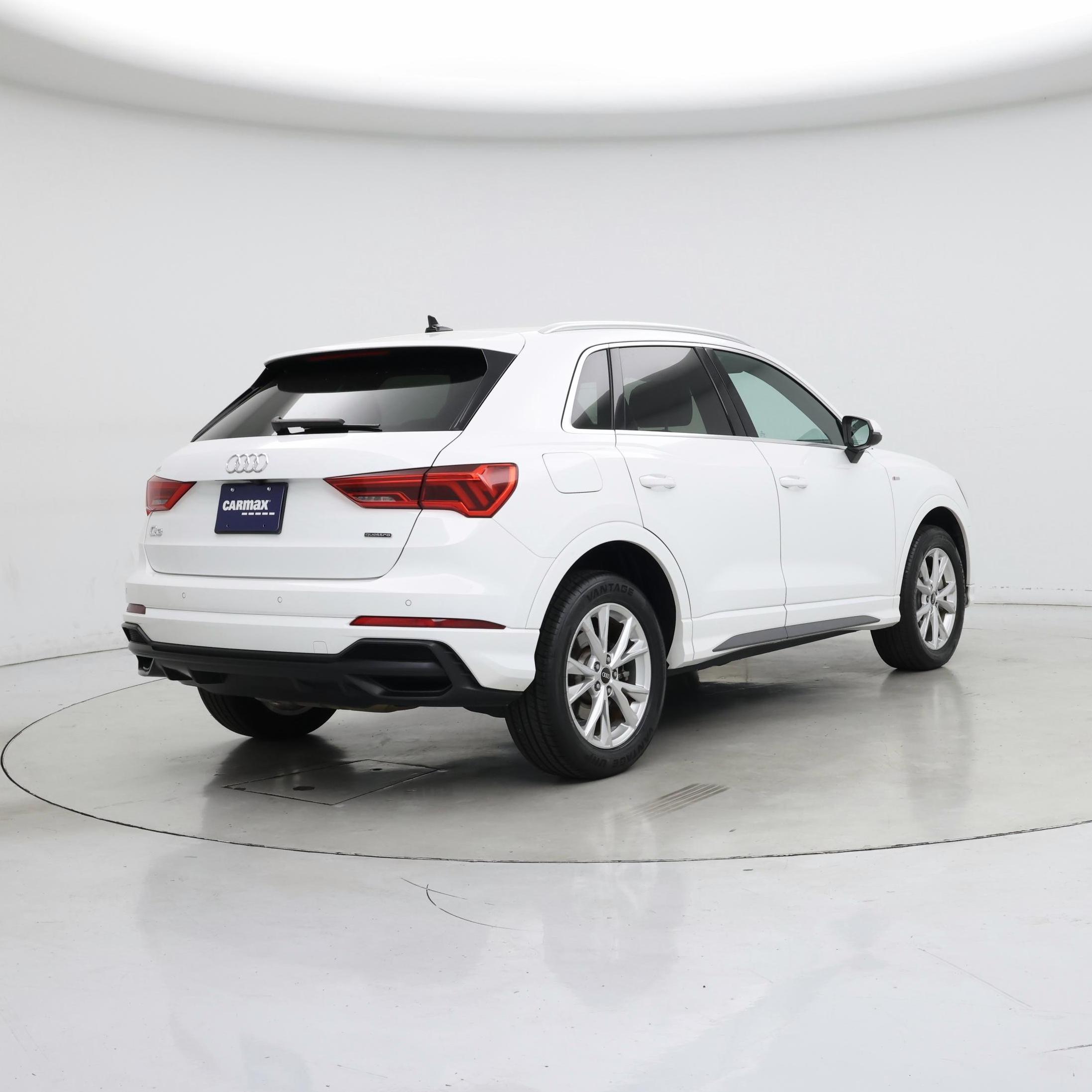 Thumbnail: 2022 Audi Q3 - 8