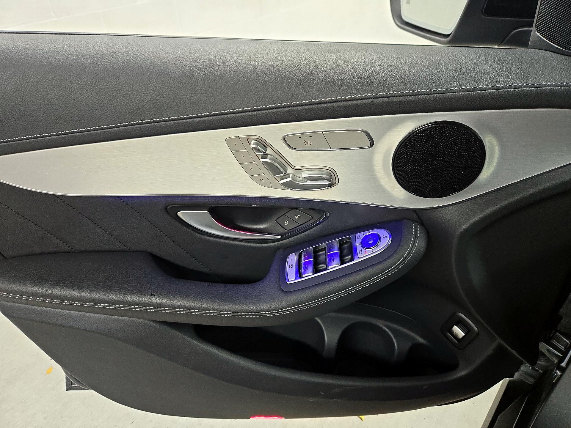 Thumbnail: 2022 Mercedes-Benz GLC - 12