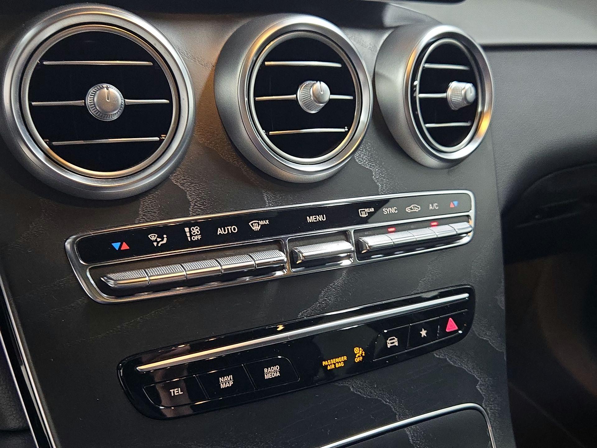 Thumbnail: 2022 Mercedes-Benz GLC - 17