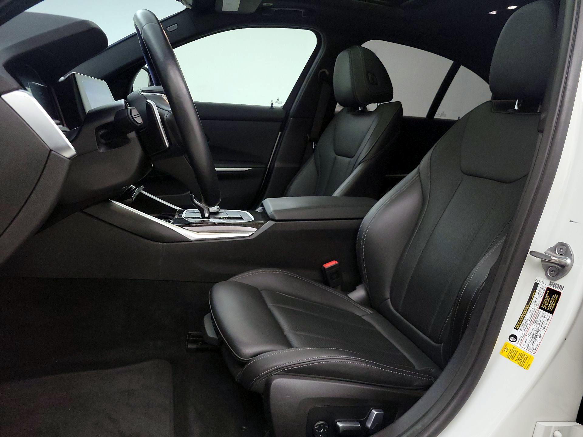 Thumbnail: 2022 BMW 3 Series - 11